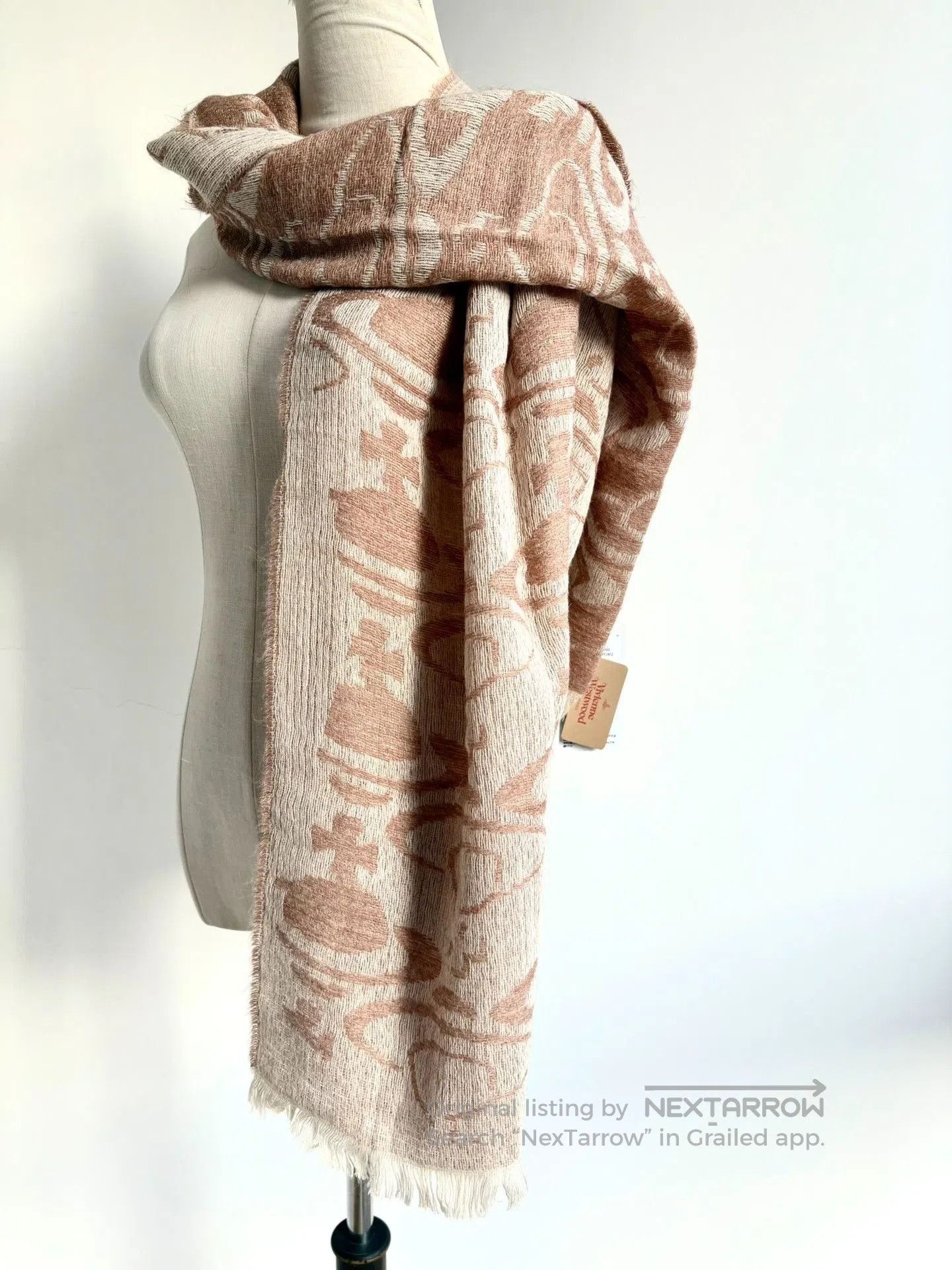 Vivienne Westwood Vivienne Westwood Vintage Beige Saturn Scarf. Size ONE SIZE - 3 Thumbnail