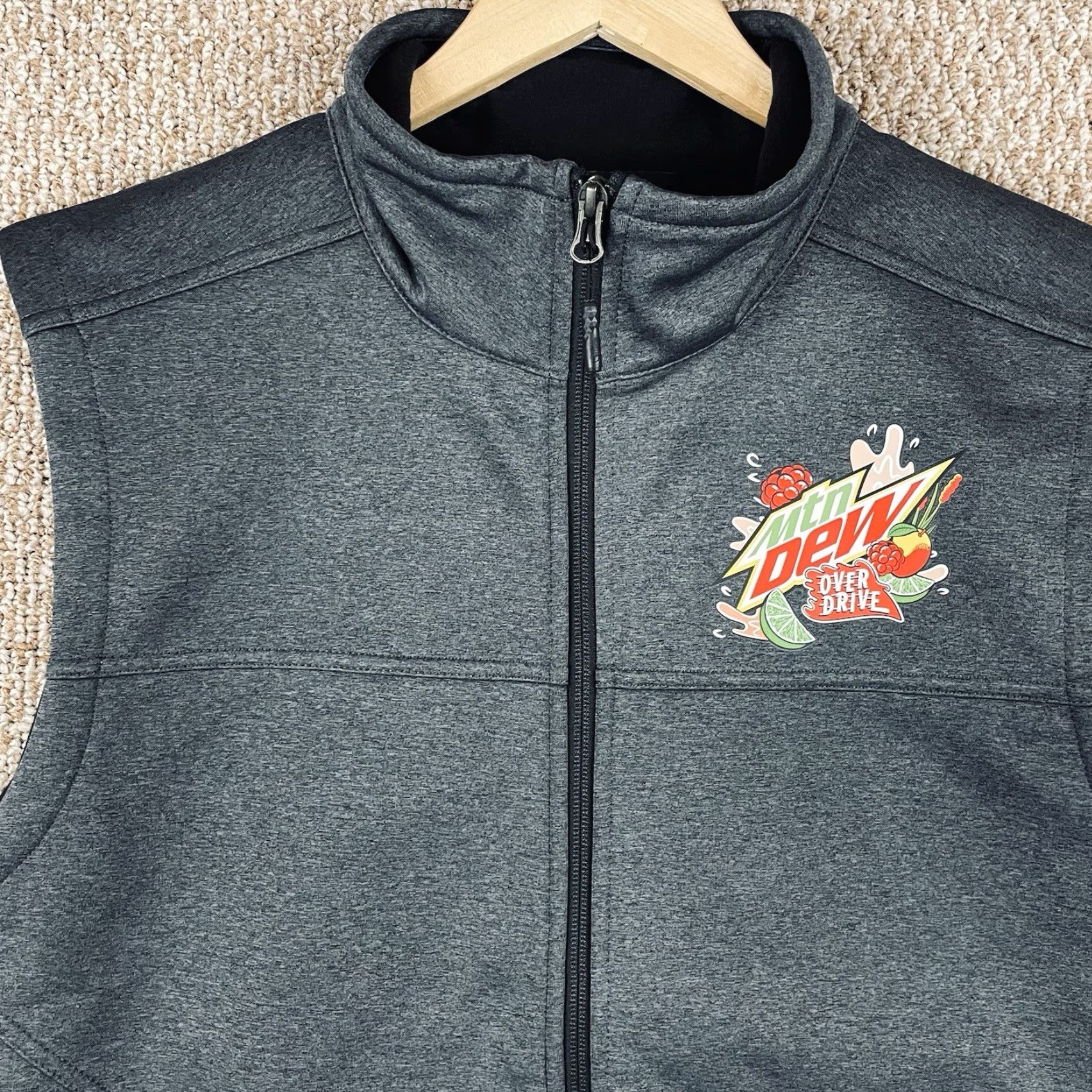 The North Face North Face Vest Men’s Large Grey Ridgewall Full Zip Softshell Mountain Dew NWT Size US L / EU 52-54 / 3 - 5 Thumbnail