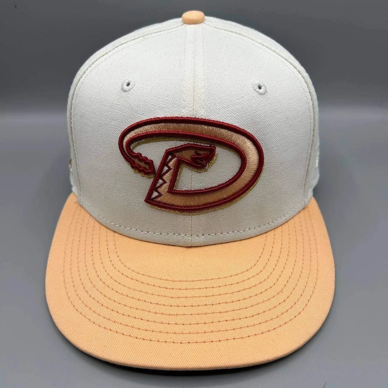 New Era Arizona Diamondbacks Hat Men 7 1/2 White Yellow MLB Fitted Size ONE SIZE - 1 Thumbnail