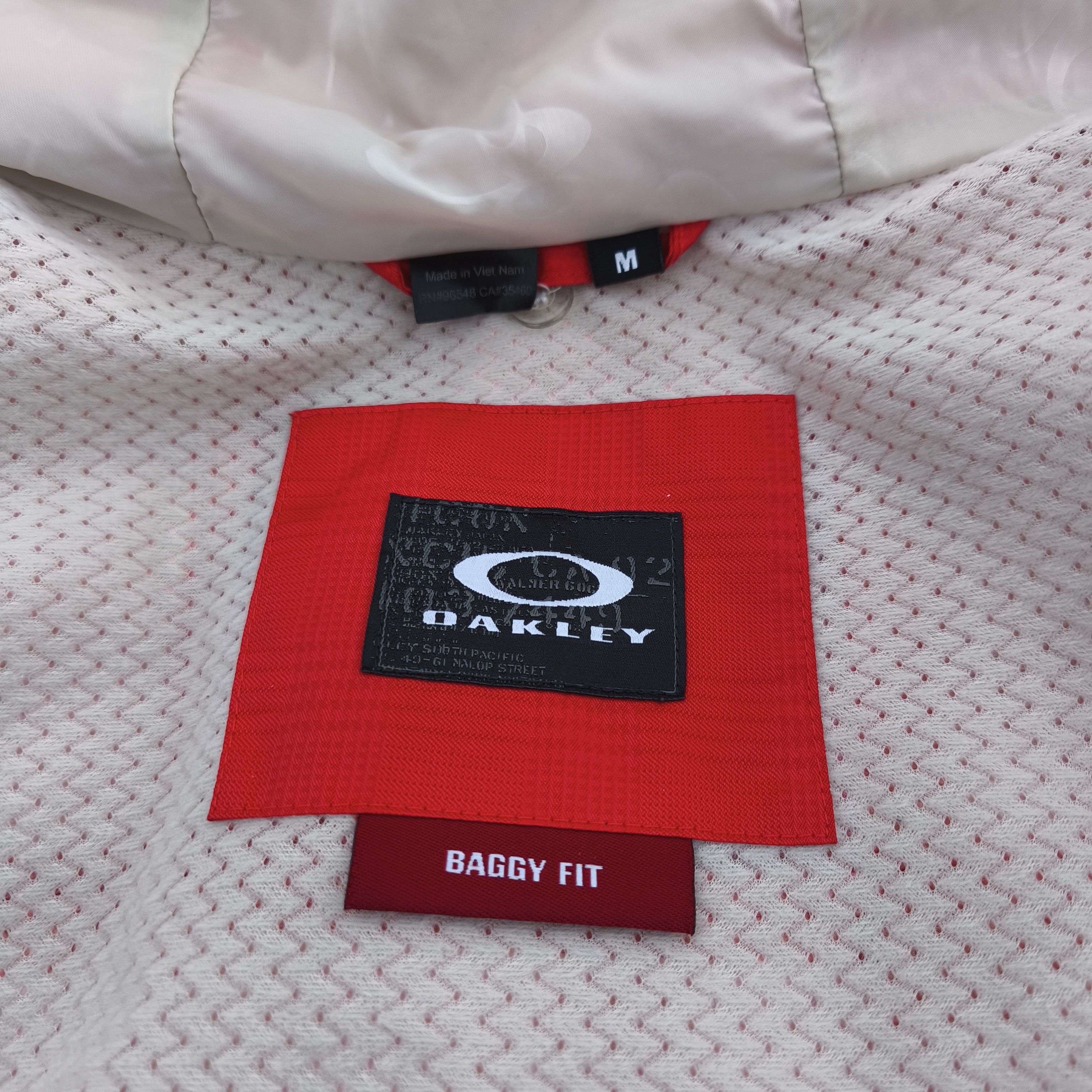 Oakley Vintage Oakley Ski Snowboard Outdoor 2 Layer Jacket Size US M / EU 48-50 / 2 - 7 Thumbnail