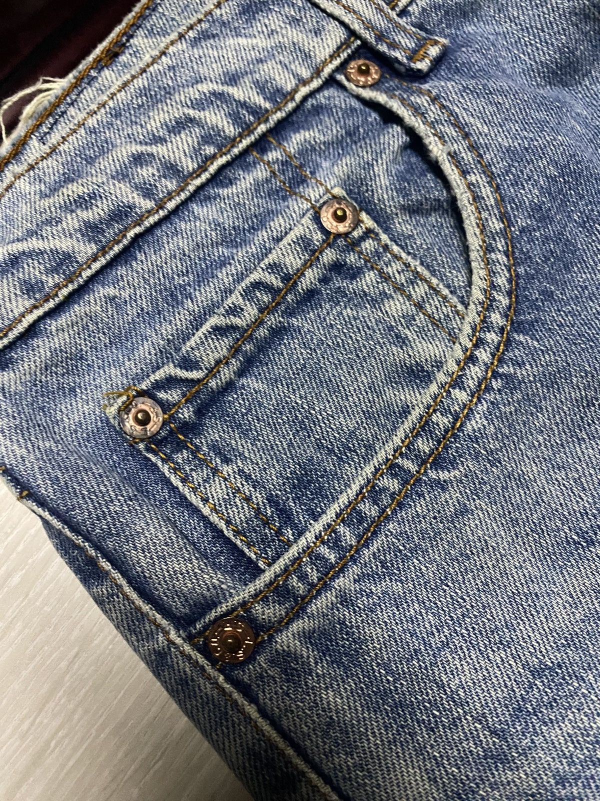 Levi's Vintage Levis 509 Destroyed Baggy Jeans Size US 32 / EU 48 - 11 Thumbnail