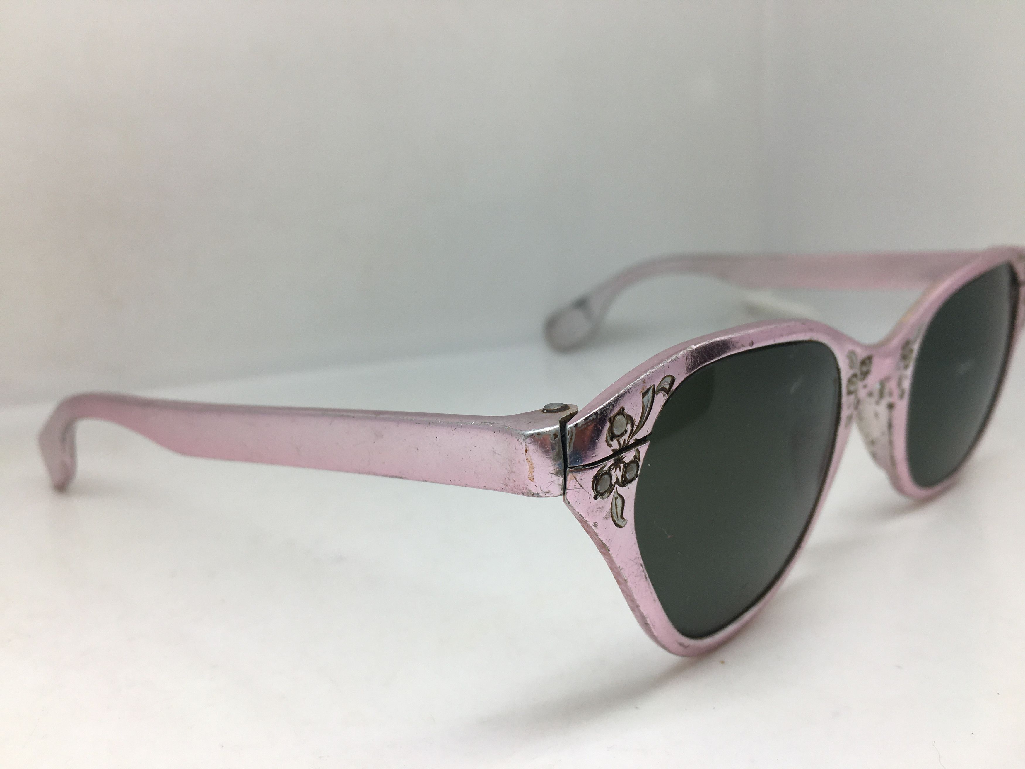 Vintage Vintage 50s TURA Woman Aluminum Cateye Sunglasses Size ONE SIZE - 2 Thumbnail