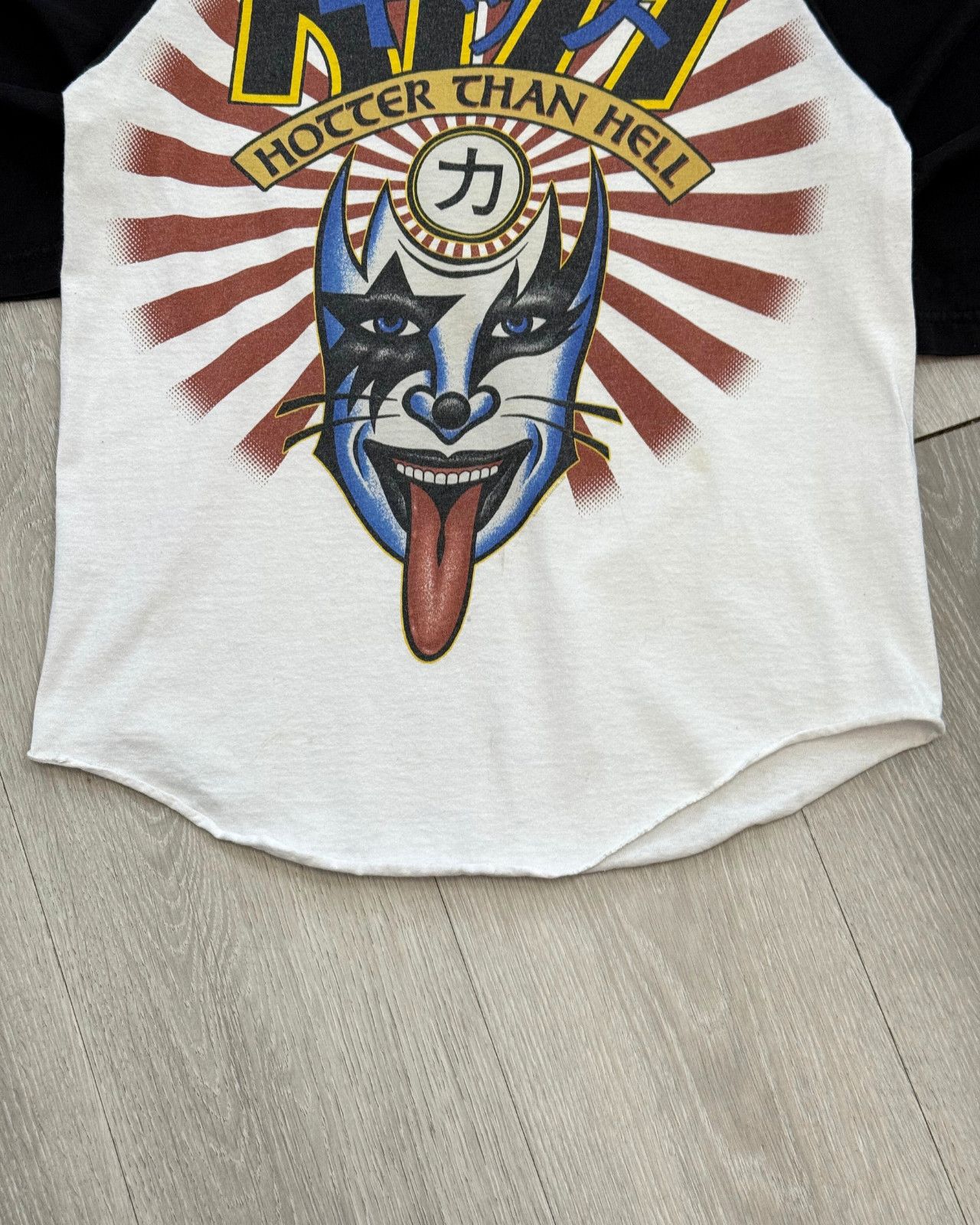 KISS Vintage KISS Hotter Than Hell Raglan 3/4 Sleeve Shirt Small Size US S / EU 44-46 / 1 - 5 Thumbnail