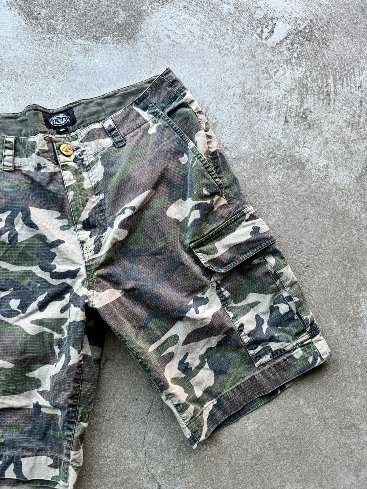 Dickies Dickies Camo Shorts Pants Size US 34 / EU 50 - 5 Thumbnail