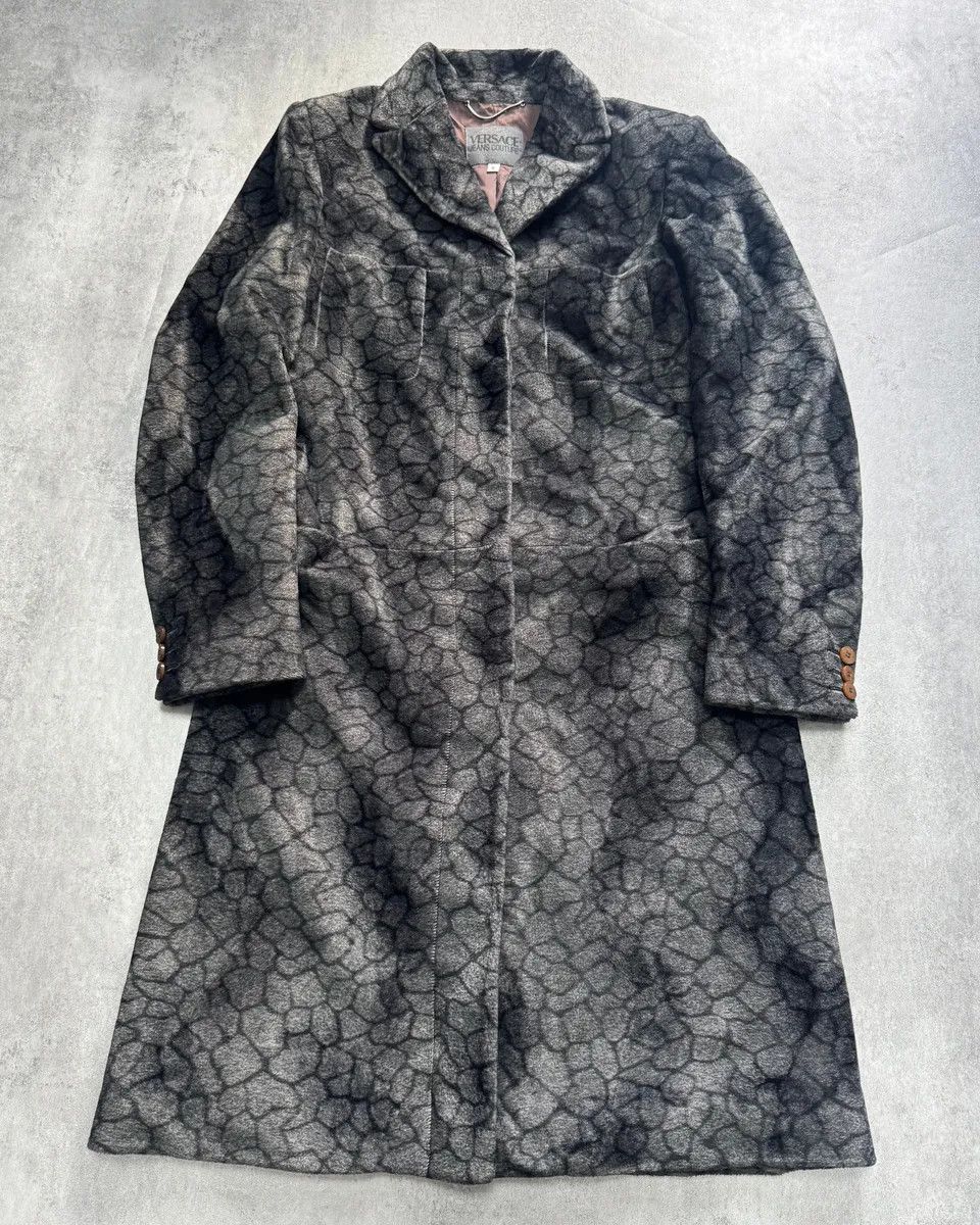 Versace 2000s Versace Grey Dark Shell Long Coat Size US XS / EU 42 / 0 - 1 Thumbnail