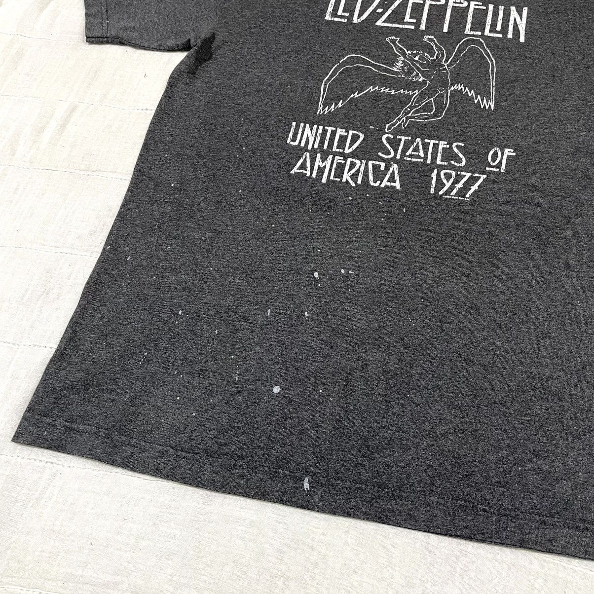 Band Tees Vintage 2003 Thrashed Faded Led Zeppelin Band Rare T Shirt Size US M / EU 48-50 / 2 - 10 Thumbnail