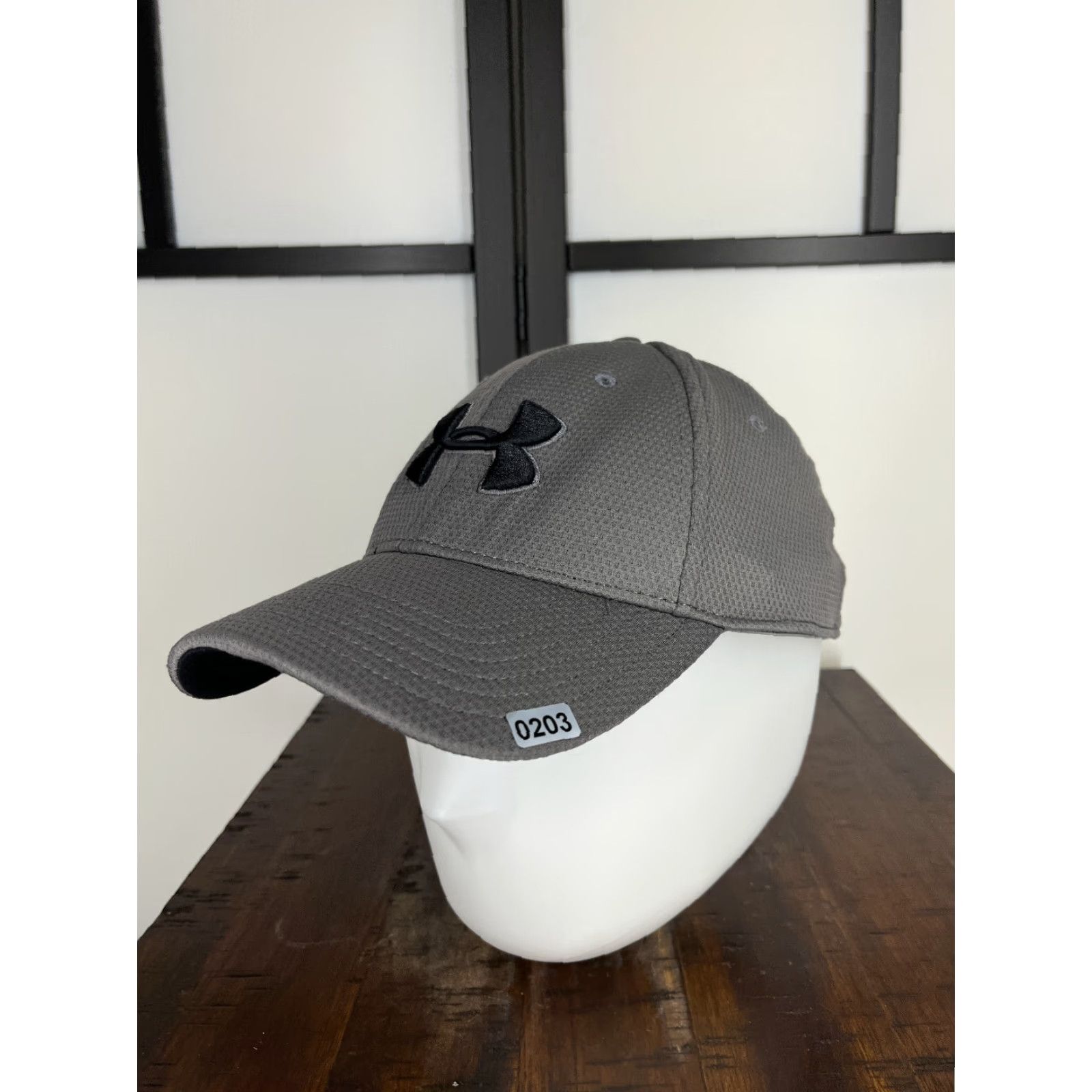 Under Armour Under Armour Hat Cap Fitted XL Adult Gray Polyester Outdoors Camp Hike Baseball Cap Men Black 90s Outdoor Sports Breathable Lightweight Mens Size ONE SIZE - 4 Thumbnail