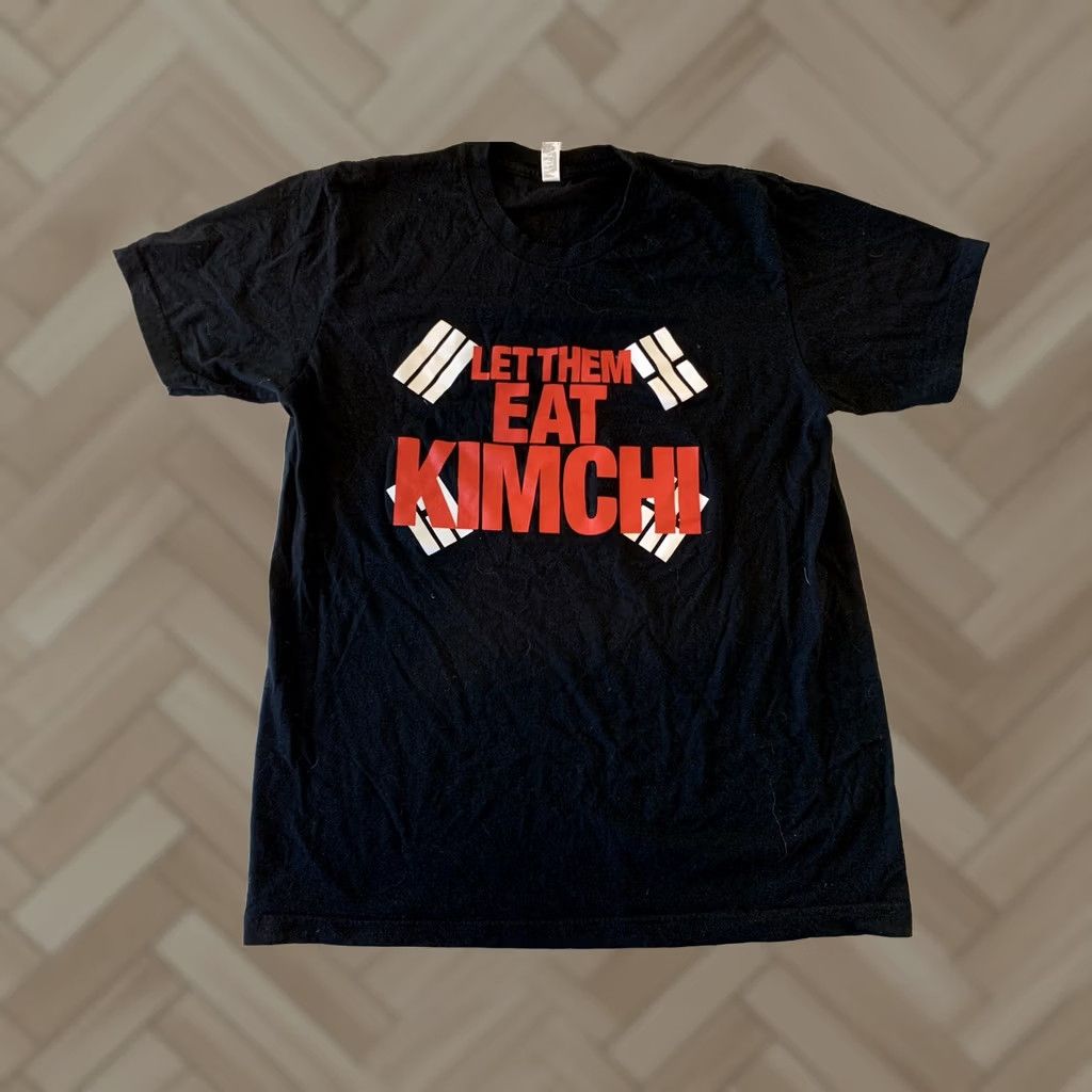 American Apparel Let Them Eat Kimchi Short Sleeve American Apparel T Shirt Men's Large Black Size US L / EU 52-54 / 3 - 1 Thumbnail