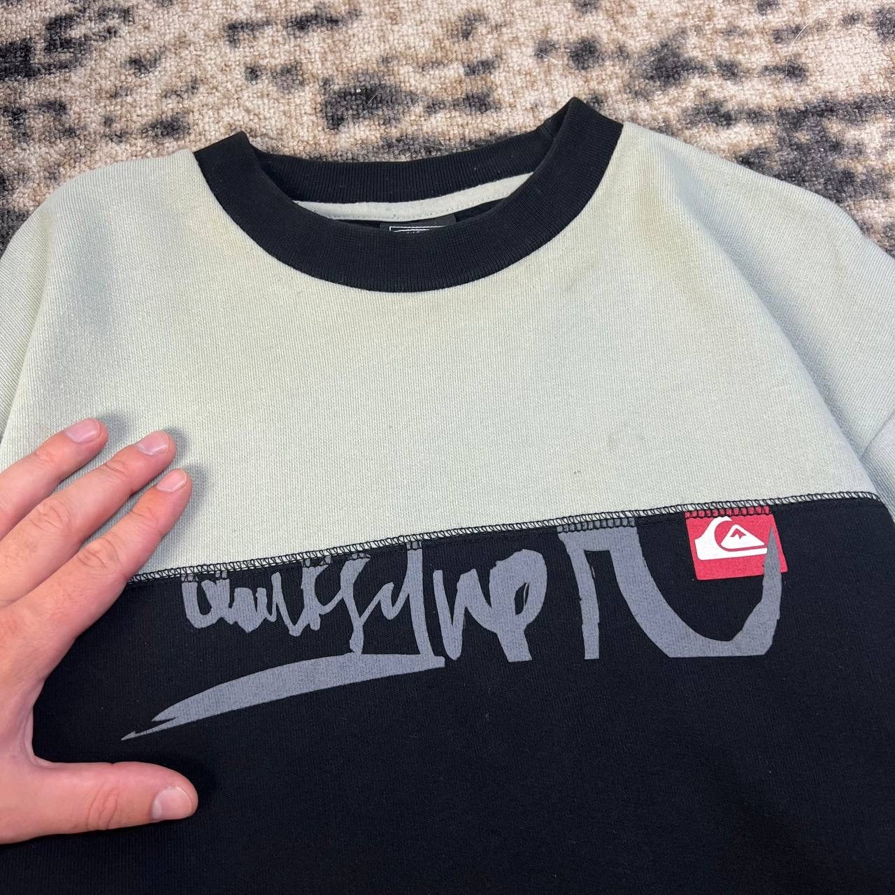 Quiksilver Quiksilver Vintage Y2K Big Logo Sweatshirt Surf Style Size US L / EU 52-54 / 3 - 4 Thumbnail