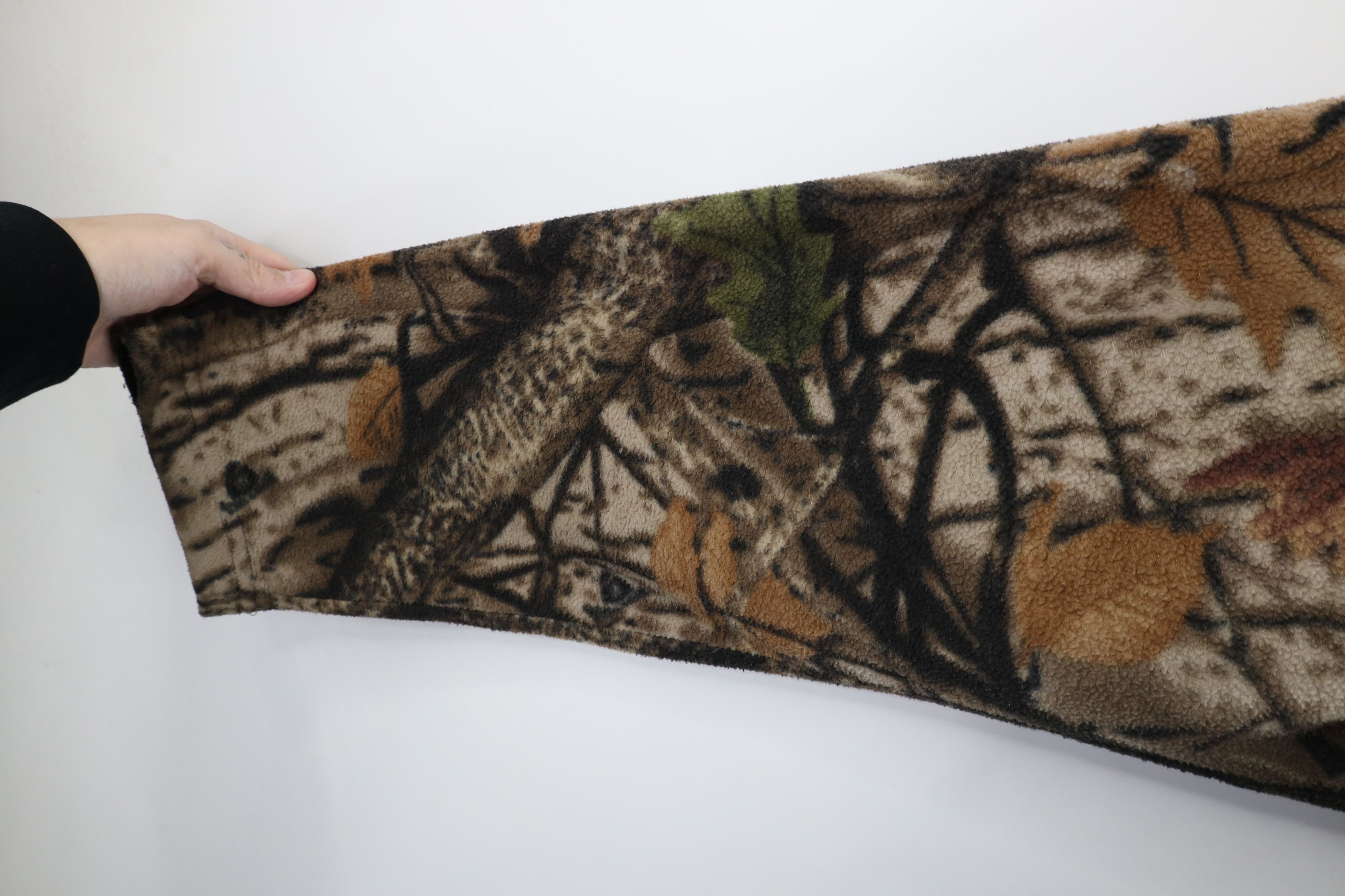 Vintage Vintage 90s Streetwear Camouflage Fleece Hoodie Sweatshirt Size US L / EU 52-54 / 3 - 6 Thumbnail