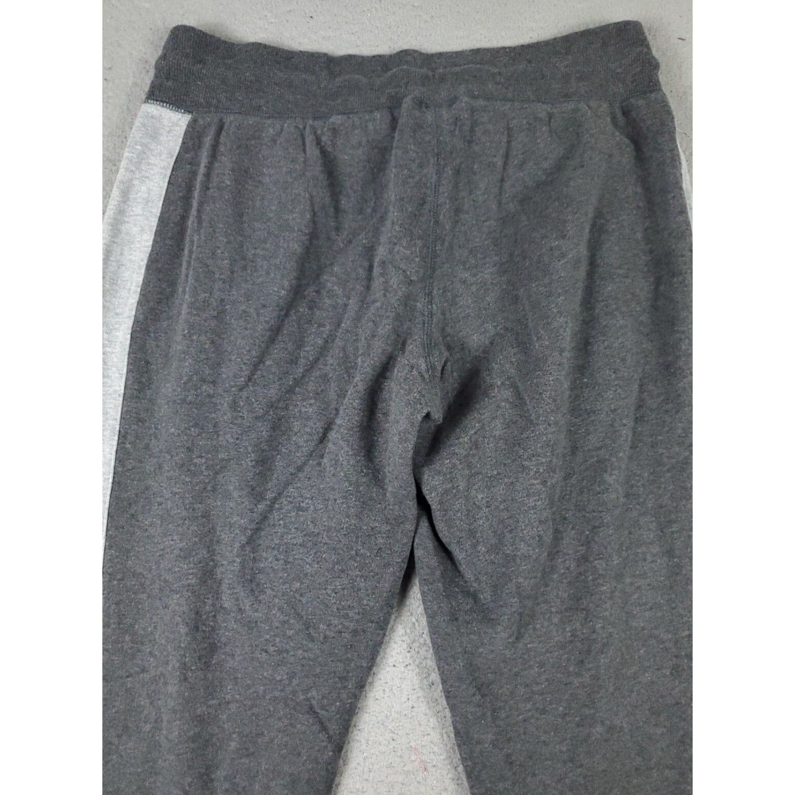 Reebok Reebok Pants Mens Size Medium Gray Track Jogger Sweatpants Casual Activewear Sport Size US 31 - 6 Thumbnail
