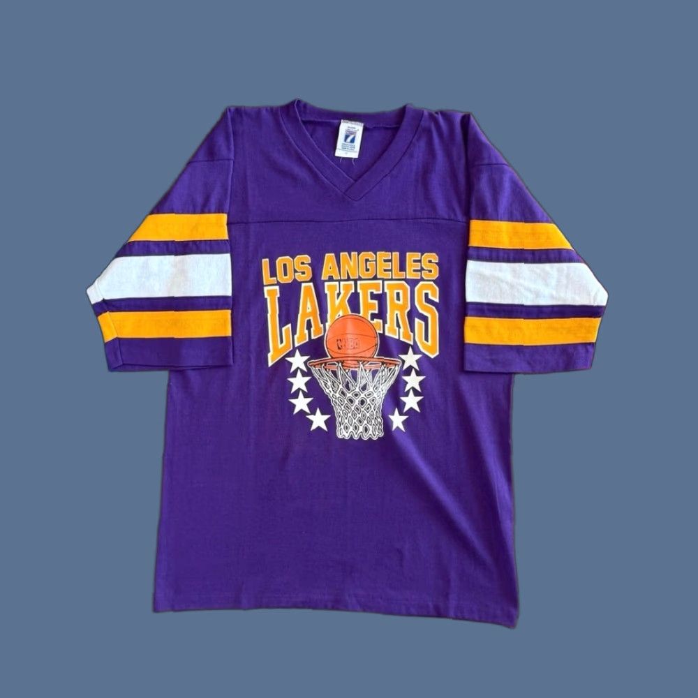 Logo 7 VINTAGE 80s Los Angeles Lakers Logo 7 T-Shirt Size Medium Basketball NBA USA Shirt Mens M Purple 80s Basketball Lakers Logo7 Vintage Size US M / EU 48-50 / 2 - 1 Thumbnail