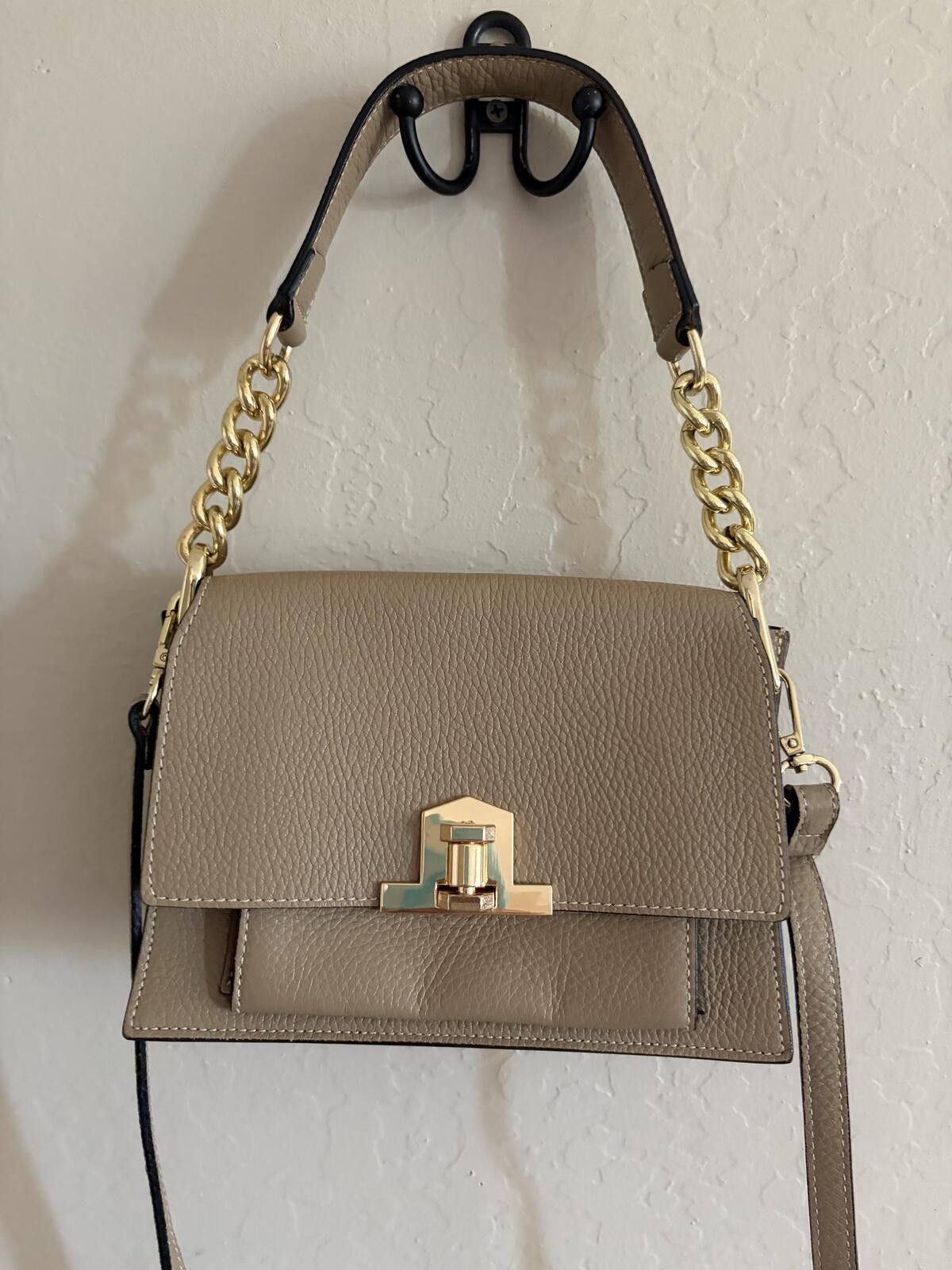 Other Persaman New York Taupe Shoulder Bag with Gold Hardware Size ONE SIZE - 1 Thumbnail