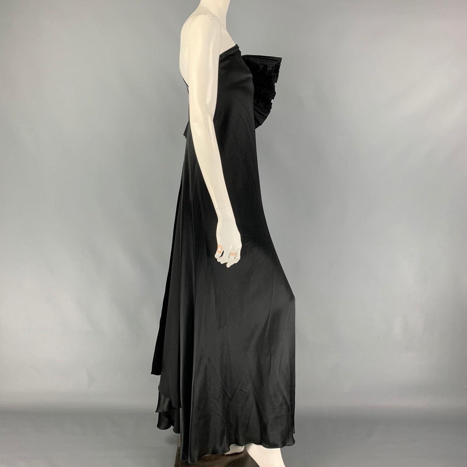 Marc Jacobs Size 0 Black Silk Ruffle Sleeve Asymmetrical Gown Size XS / US 0-2 / IT 36-38 - 4 Thumbnail