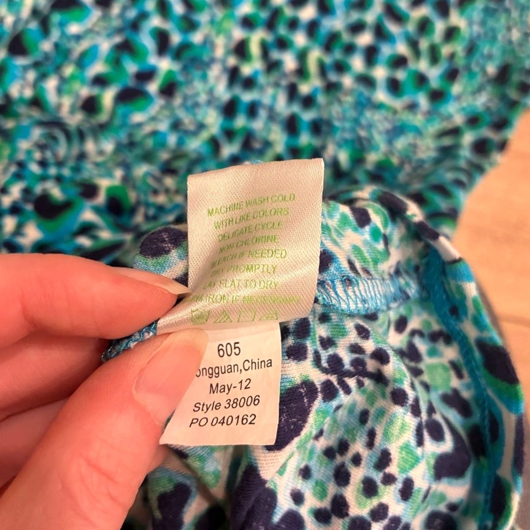 Lilly Pulitzer Lilly Pulitzer Dress Shirt? Actually no. Size 26" / US 2 / IT 38 - 8 Thumbnail
