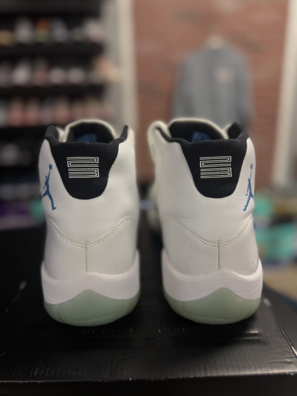 Jordan Brand × Nike Jordan 11 Legand Blue Size 11.5 2014 OG Clean 🧼 Size US 11.5 / EU 44-45 - 5 Thumbnail