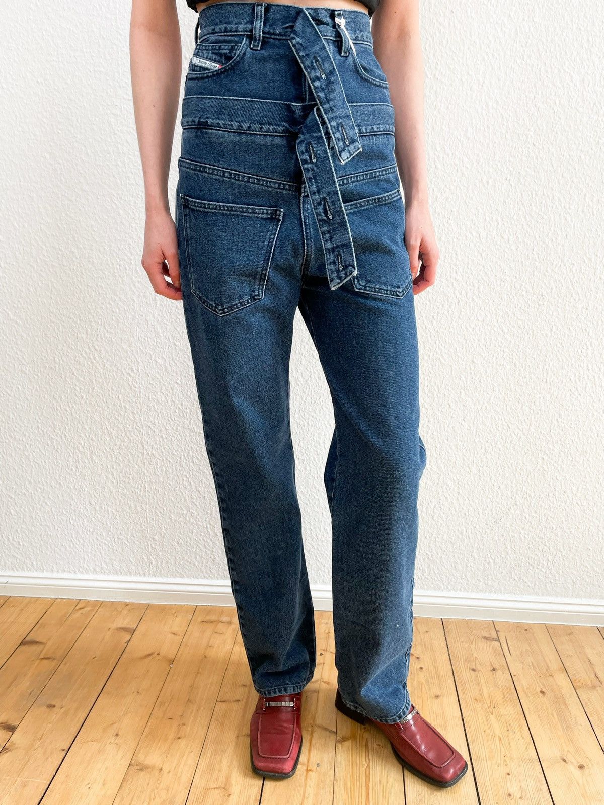 Anonymous Club Diesel red tag blue Shayne Oliver Editon embedded belt jeans Size US 26 / EU 42 - 2 Thumbnail