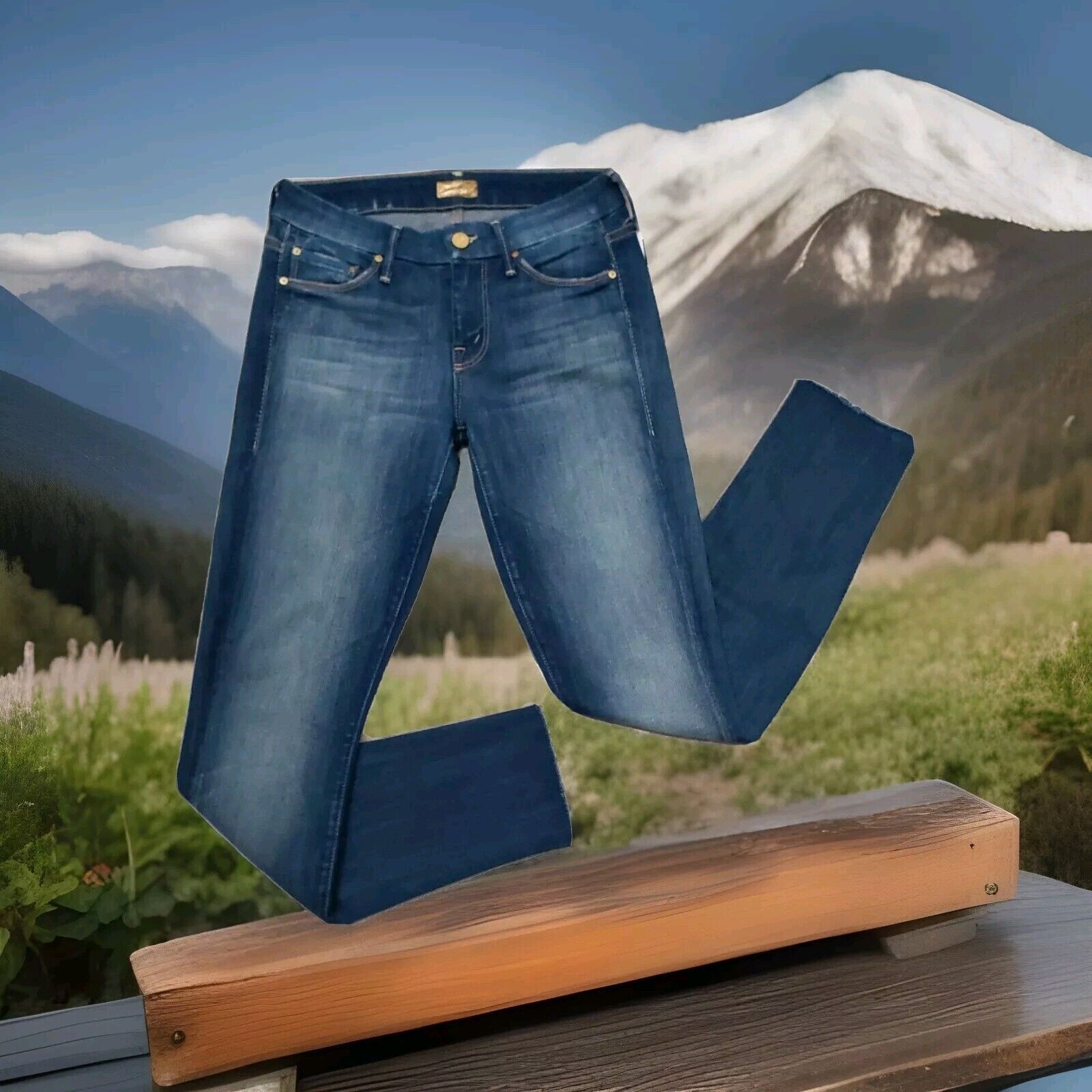 MOTHER MOTHER Looker Ankle Fray in Wicked Games Wash Denim 25/27 Size 25" / US 0 / IT 36 - 1 Thumbnail