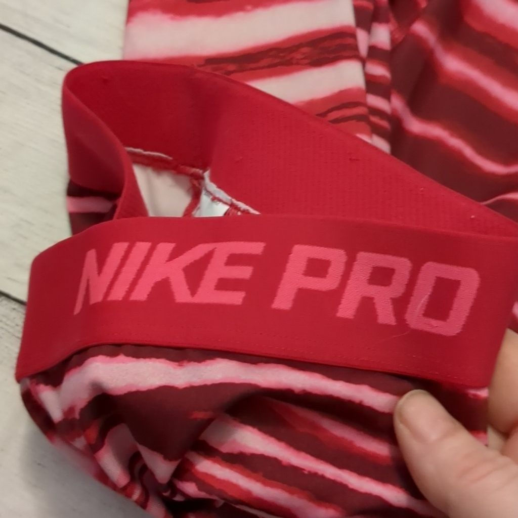 Nike Nike pro pink Capri leggings size Small Size 23" - 5 Thumbnail