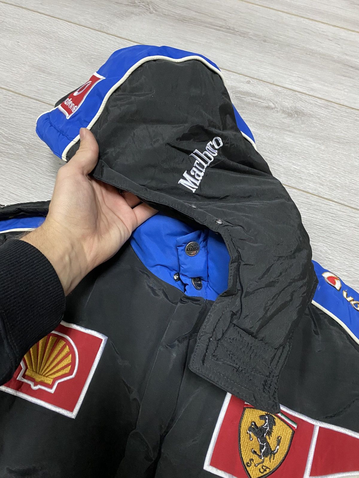 Marlboro Ferrari Marlboro Chase shell Vodafone vintage racing bomber Size US XXL / EU 58 / 5 - 11 Thumbnail