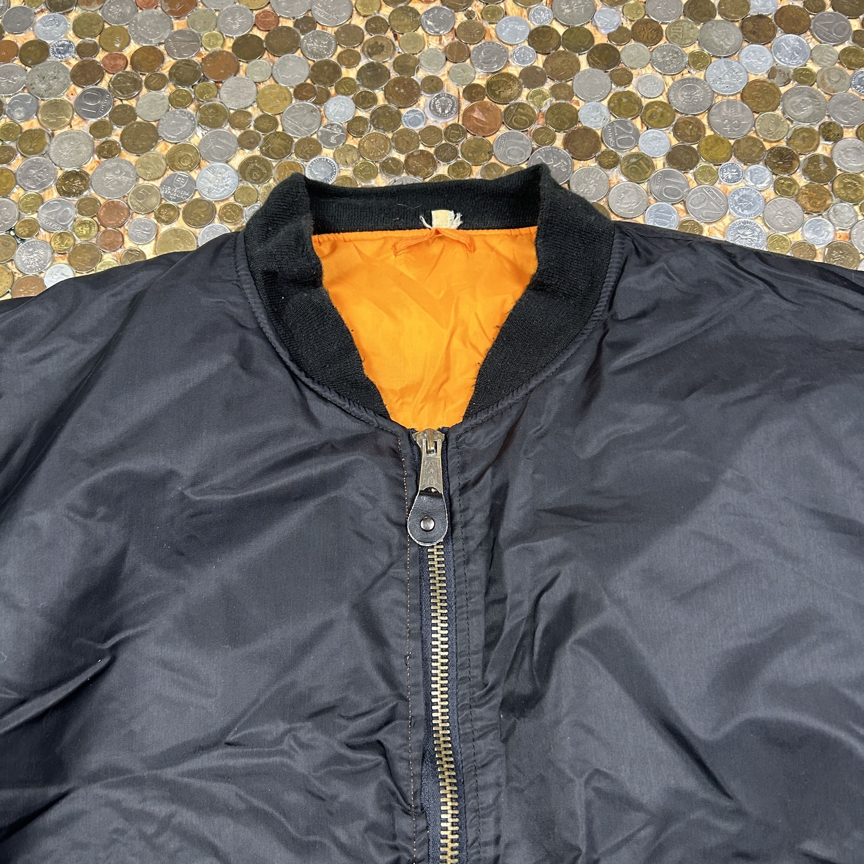 Vintage Vintage Bomber Jacket double side 90's Size US XL / EU 56 / 4 - 4 Thumbnail