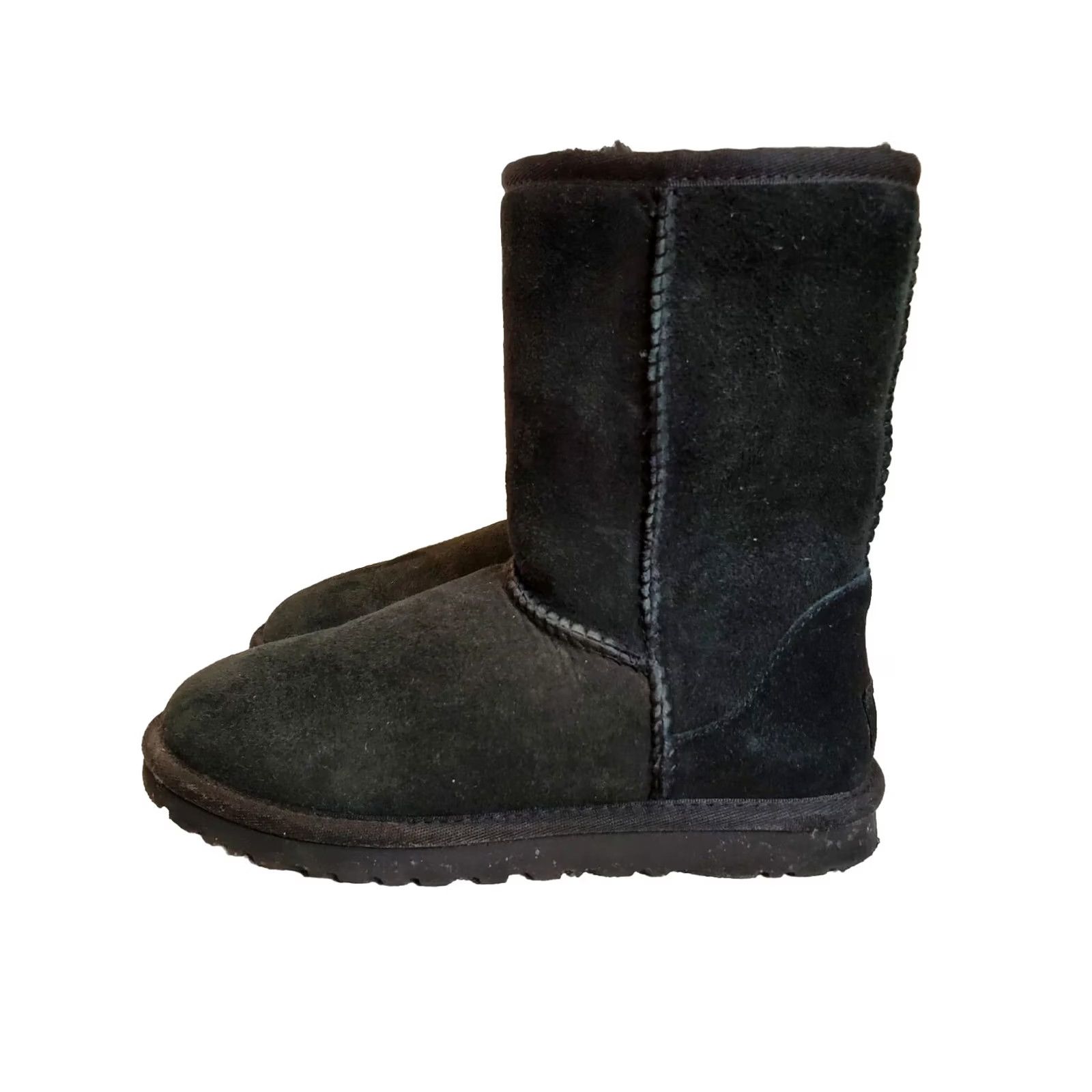 Ugg UGG Australia Boots Womens Black Shearling Classic Short Women Size Size 27" / US 4 / IT 40 - 2 Thumbnail