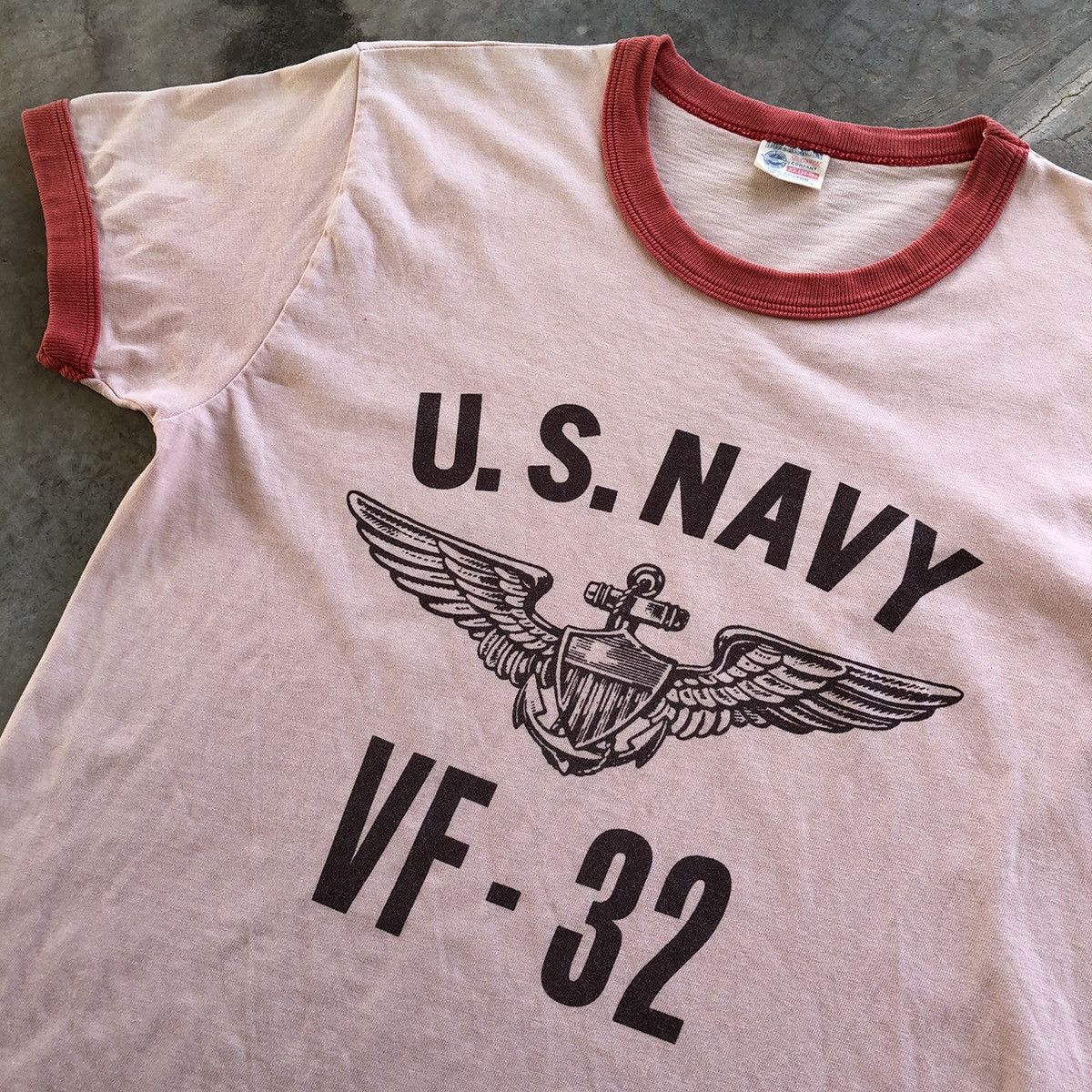 Buzz Rickson's × Toyo Enterprises BUZZ RICKSON VF-32 Swordsmen Tomcat Rare Design Ringer Shirt Size US XS / EU 42 / 0 - 4 Thumbnail