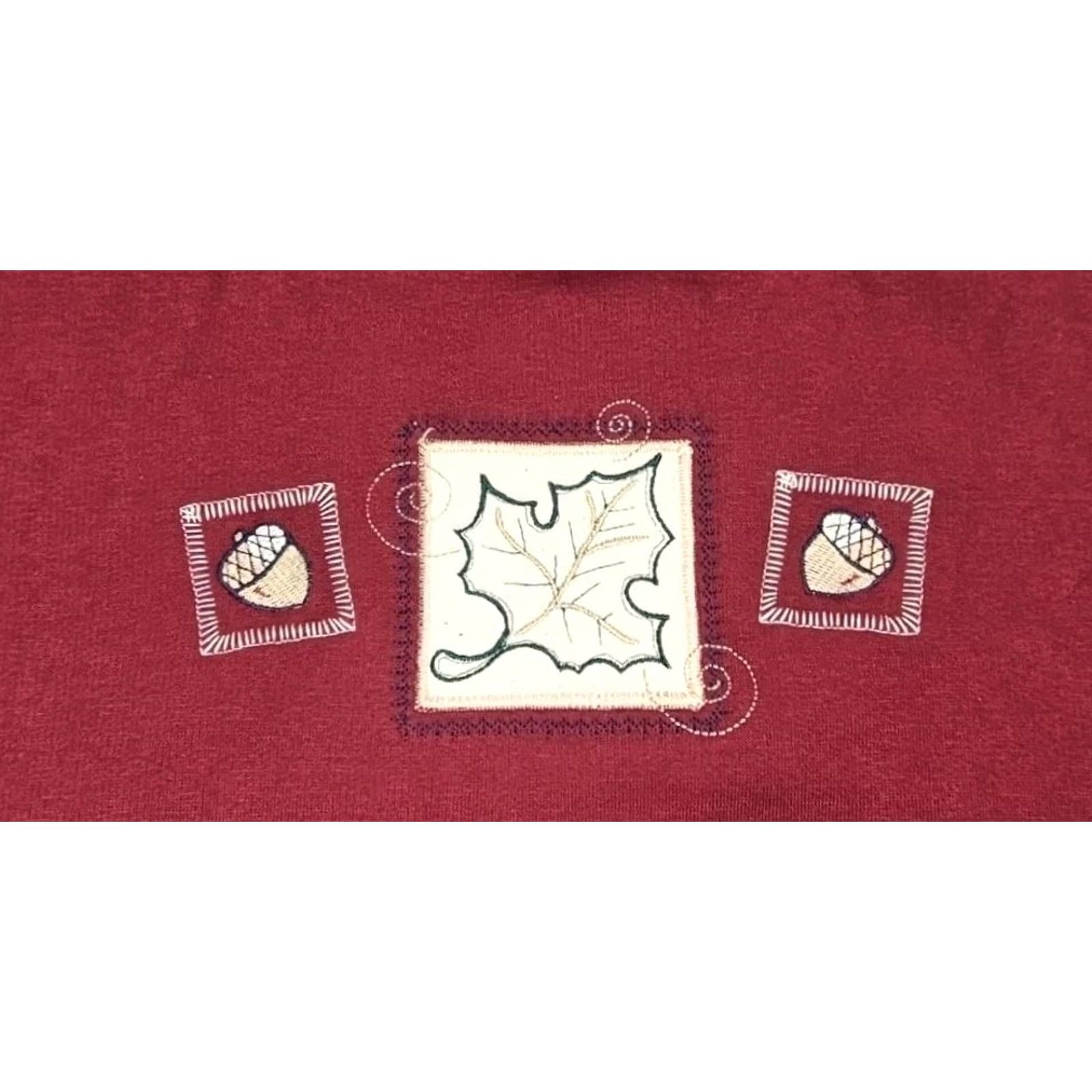 Vintage Vintage Bobbie Brooks Maroon Sweatshirt Womens Leaf Embroidered Small Crewneck Sweater Pullover Knit Cotton Polyester Crew Neck Fall | Womens | S Size S / US 4 / IT 40 - 3 Thumbnail