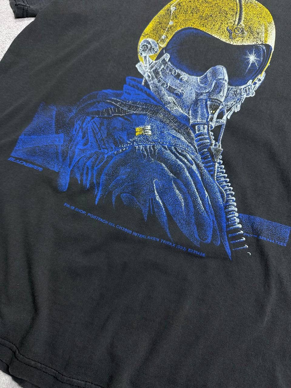 Vintage Vintage 90s Black Angels Military Diamond Loop T-shirt L Size US L / EU 52-54 / 3 - 4 Thumbnail