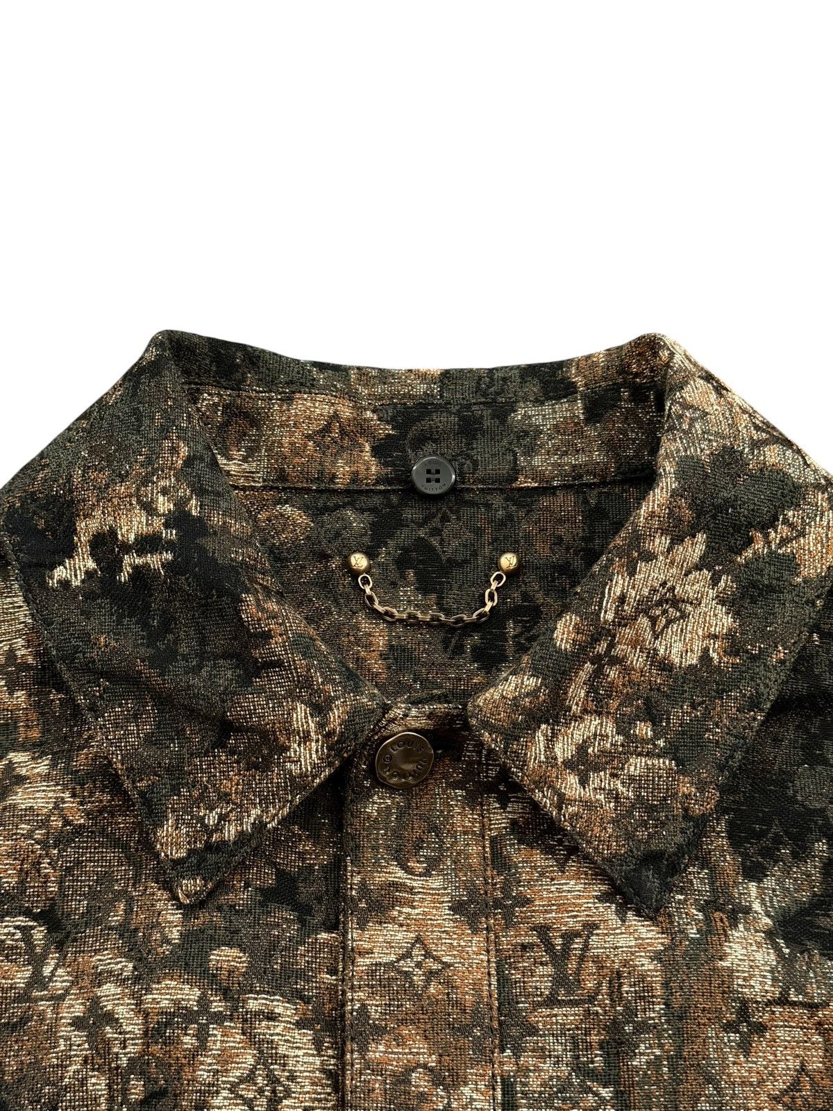 Louis Vuitton Louis Vuitton Tapestry Monogram Floral Shearling Jacket Size US L / EU 52-54 / 3 - 3 Thumbnail
