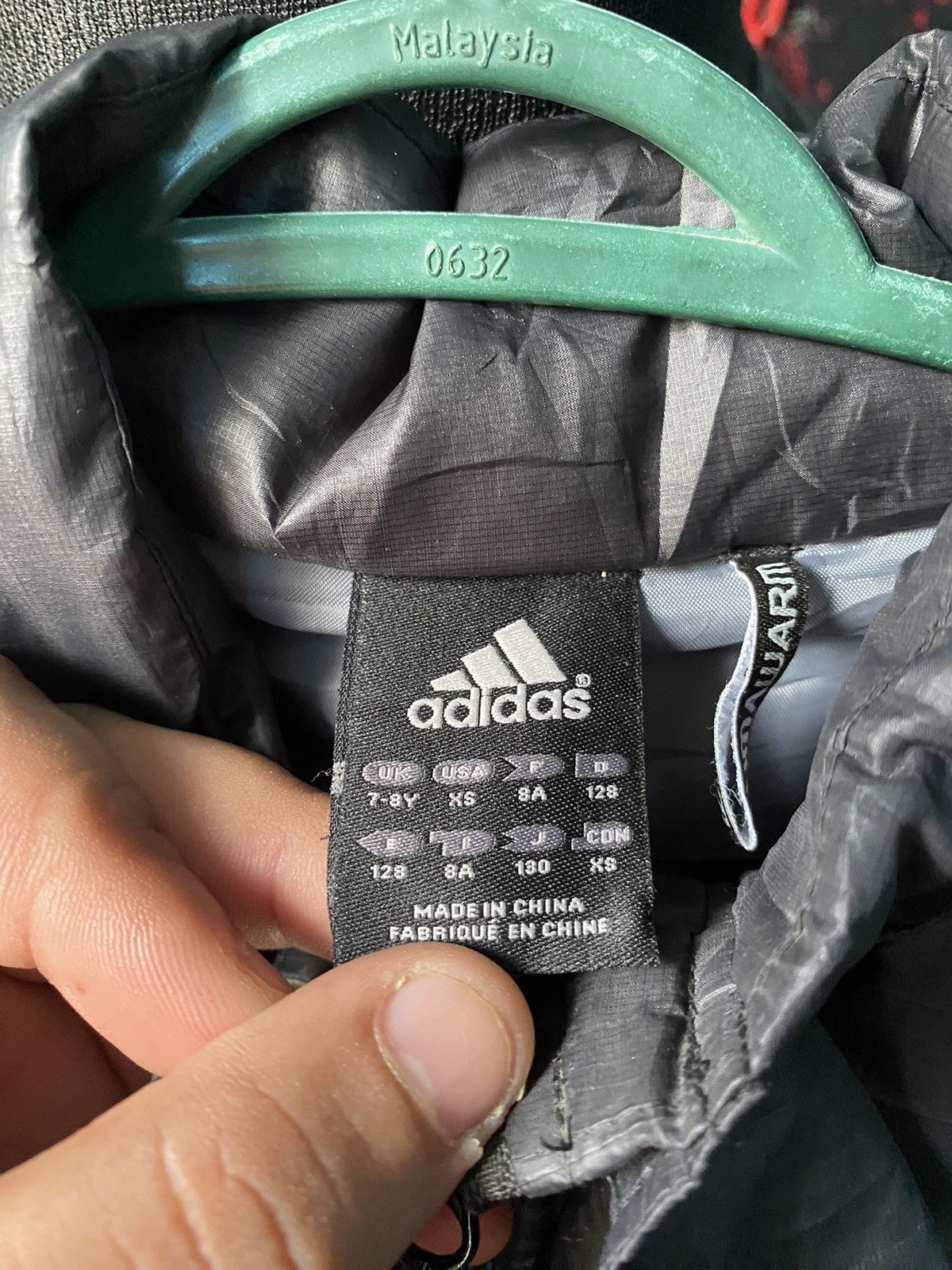 Adidas × Vintage Adidas Black Puffer Parkas No faded🚀 Size US L / EU 52-54 / 3 - 5 Thumbnail