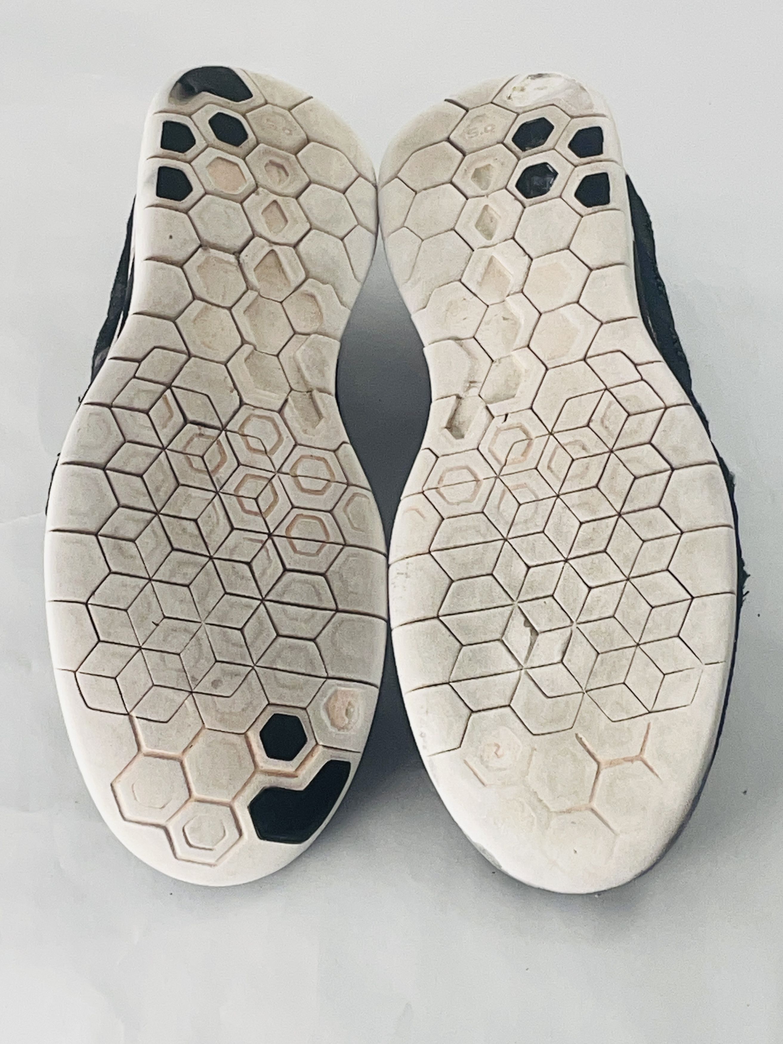 Nike Vintage Nike Free Sneaker – Größe US 7 / EUR 41 Size US 7 / IT 37 - 7 Thumbnail
