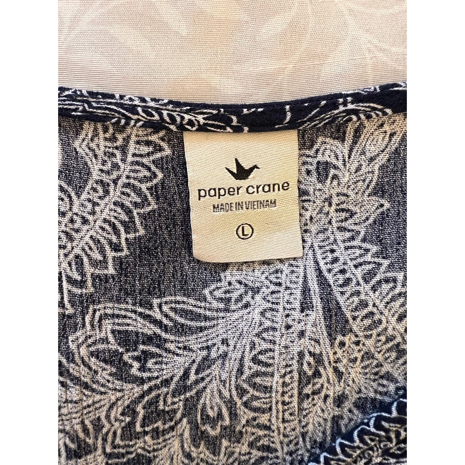 Other Paper Crane Navy Paisley flutter sleeves smocked crop top L Size L / US 10 / IT 46 - 6 Thumbnail