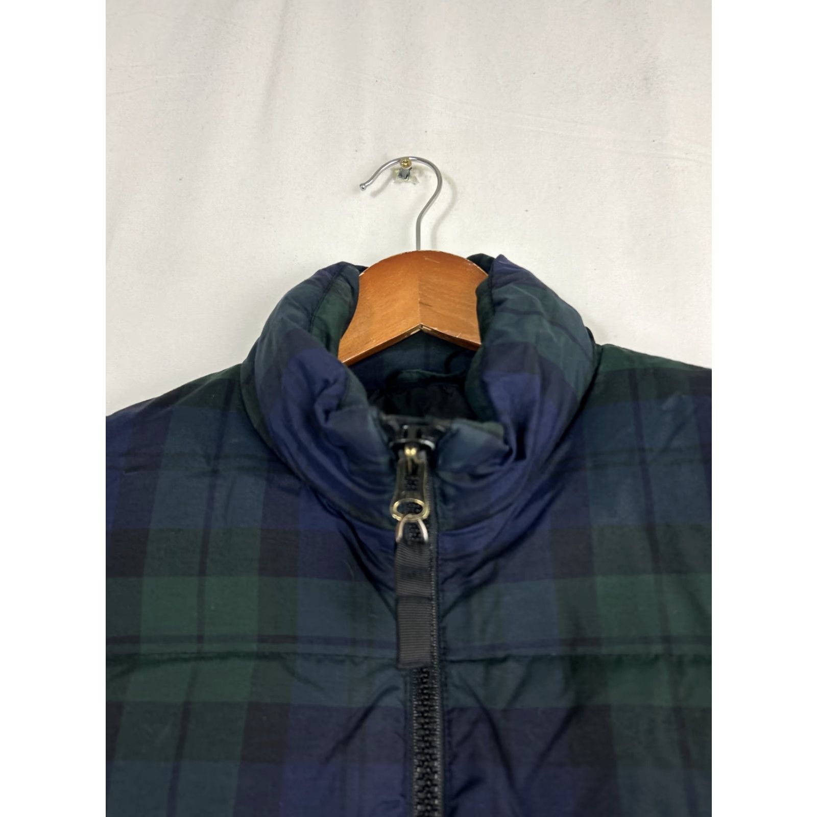 Eddie Bauer Eddie Bauer Vest Women Plaid Blue Green Zip Pockets Goose Down Nylon Size S - Small VINTAGE? No mention vintage; skip. Size S / US 4 / IT 40 - 3 Thumbnail