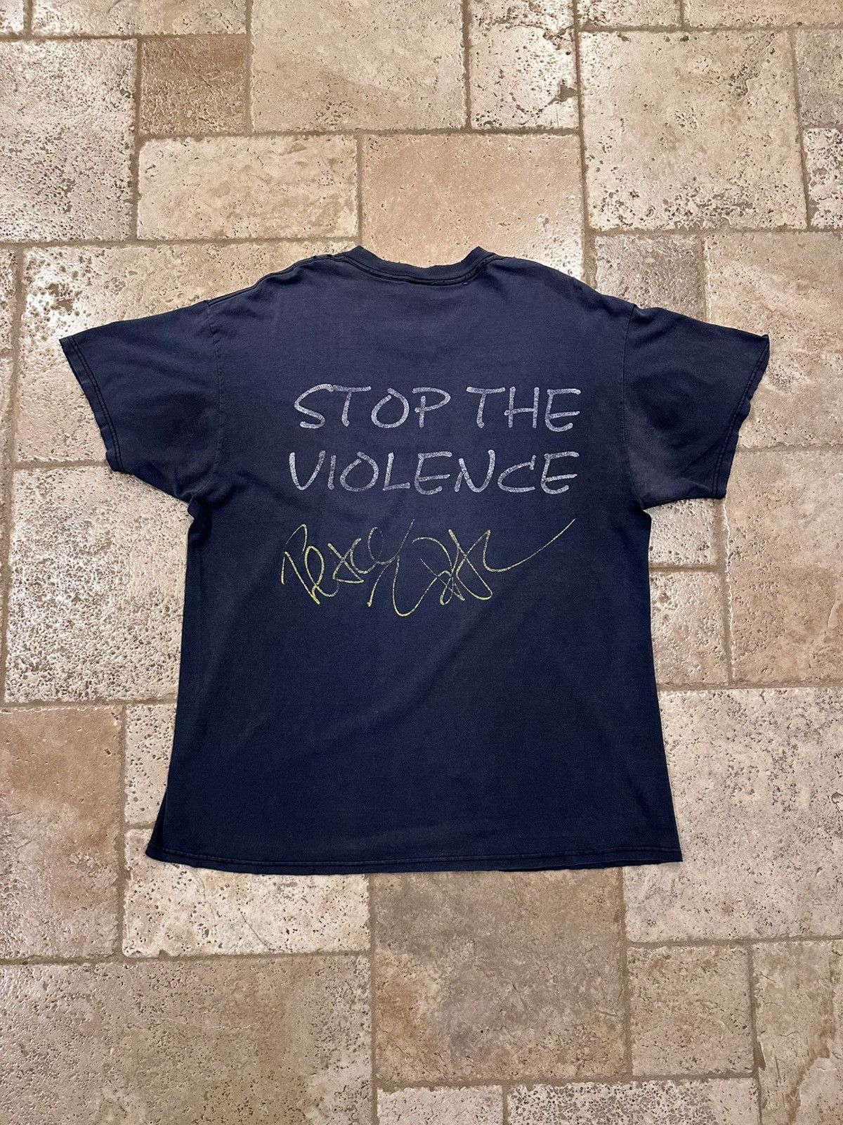 Vintage Vintage 1997 Tupac “Stop the Violence” Distressed Rap Tee Size US XL / EU 56 / 4 - 9 Thumbnail