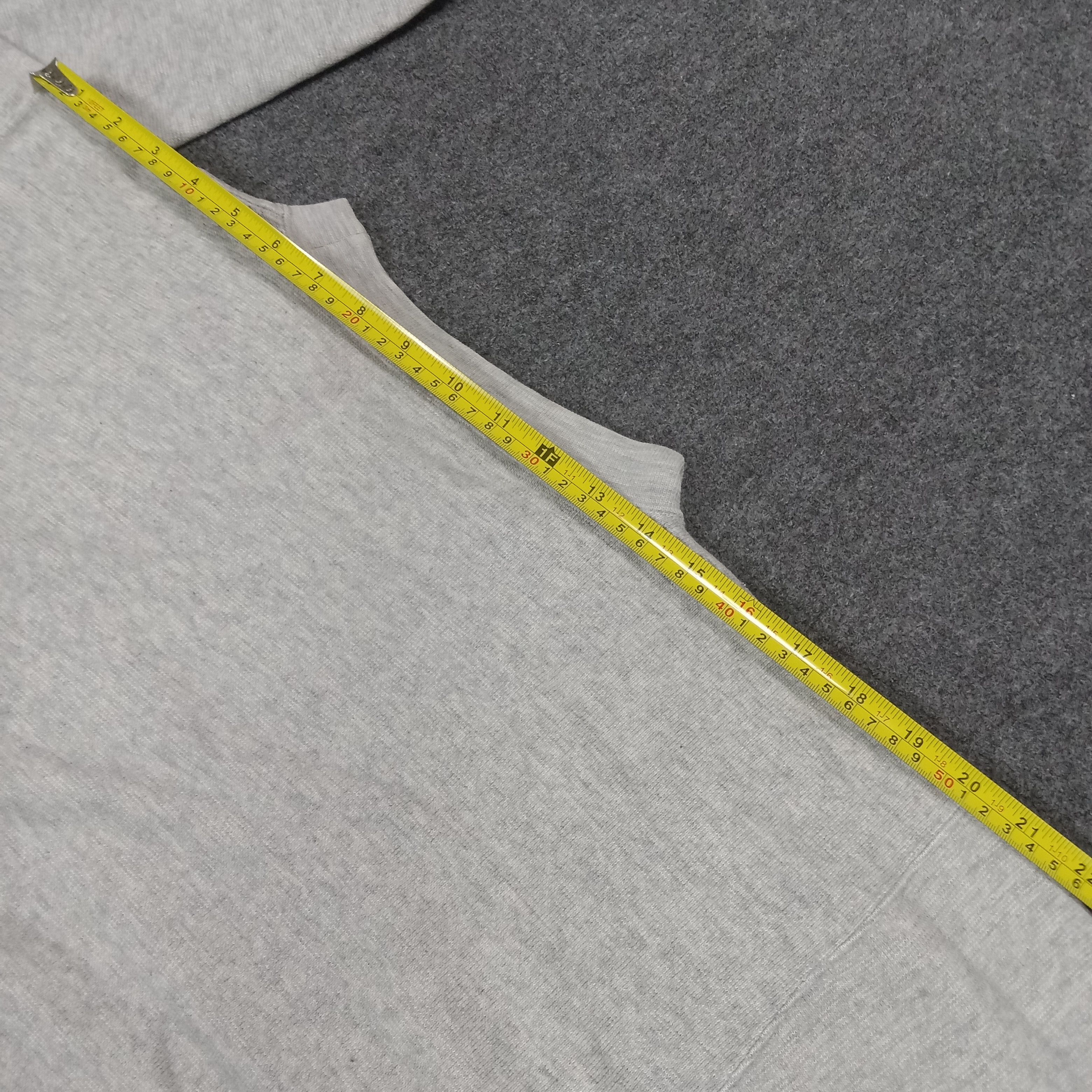 Nike × Vintage Nike Streetwear Small Logo Sweatshirt Size US L / EU 52-54 / 3 - 7 Thumbnail