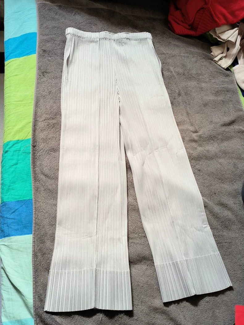 Issey Miyake issey miyake size:one size White pleated pants 2505-Nextar Size US 26 / EU 42 - 2 Thumbnail