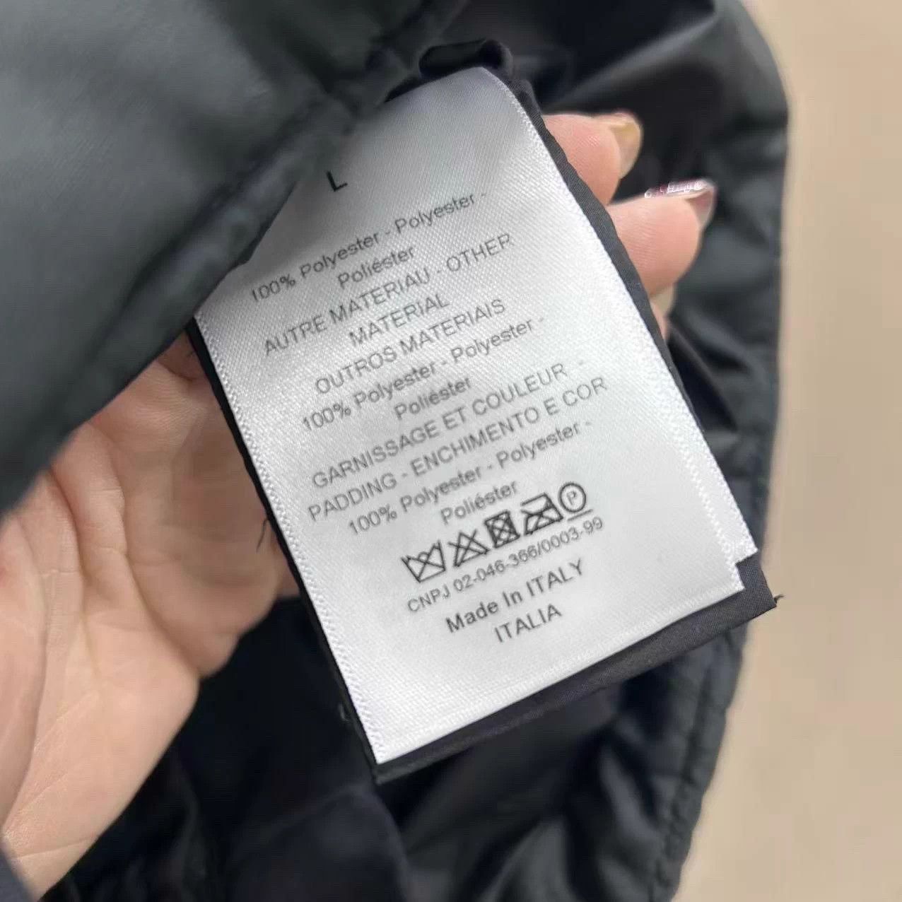 Dior Dior Runway Down Puffer Vest L 99 New Size L / US 10 / IT 46 - 4 Thumbnail