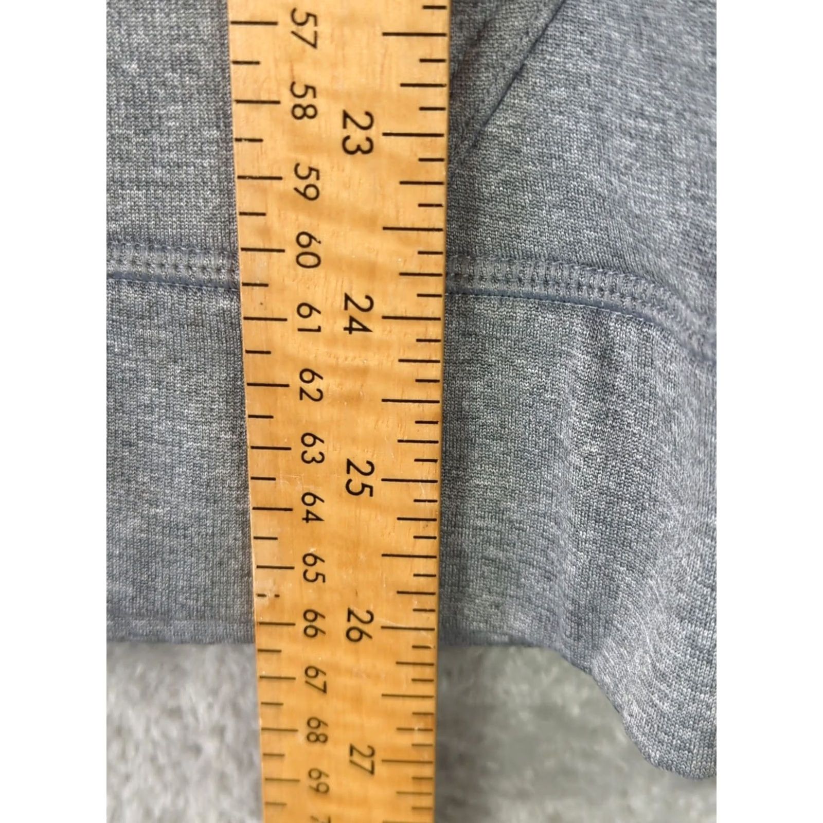 KangaROOS Under Armour Storm Hoodie Mens size S Gray/Green Pullover Kangaroo Pocket Knit Polyester High Neck Outdoor Gym & Training Size US S / EU 44-46 / 1 - 6 Thumbnail