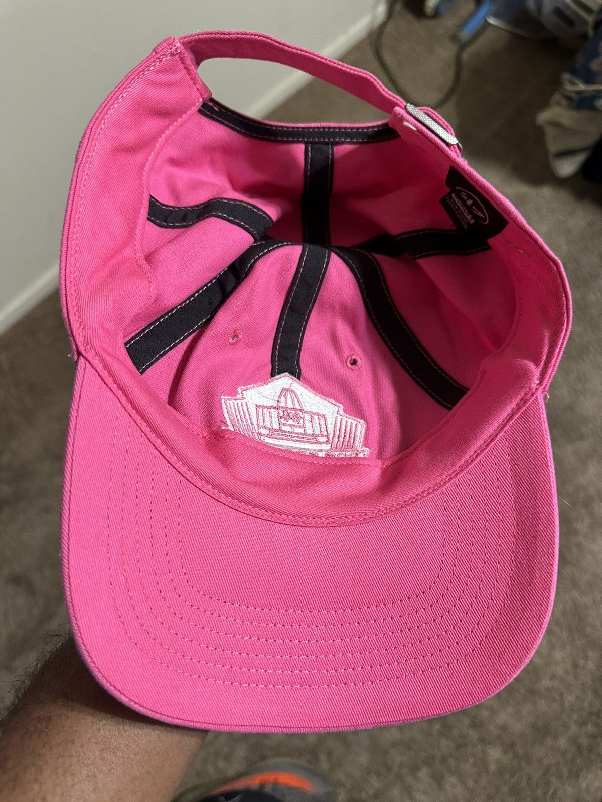 NFL × Vintage Vintage Woman’s NFL Hall of Fame “breast awareness” hat 00s Size ONE SIZE - 6 Thumbnail