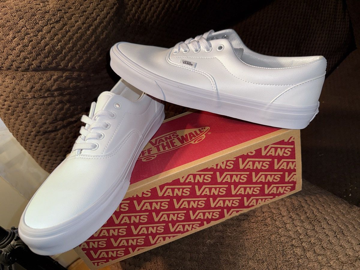 Vans Vans Era Classic Tumble “True White” Leather NEW w/ BOX 11.5 Size US 11.5 / EU 44-45 - 1 Thumbnail