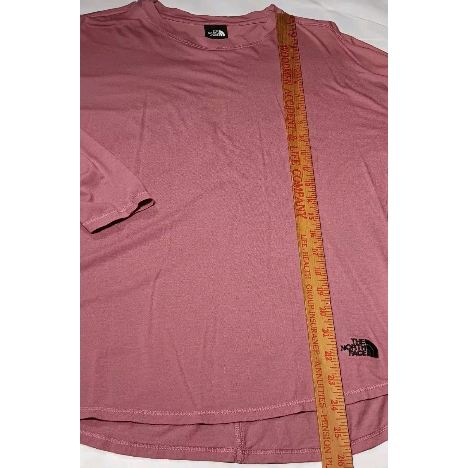 The North Face The North Face Women's Long Sleeve Base Layer Shirt M Mauve Rose Pink Activewear Hiking Skiing Camping Size M / US 6-8 / IT 42-44 - 4 Thumbnail