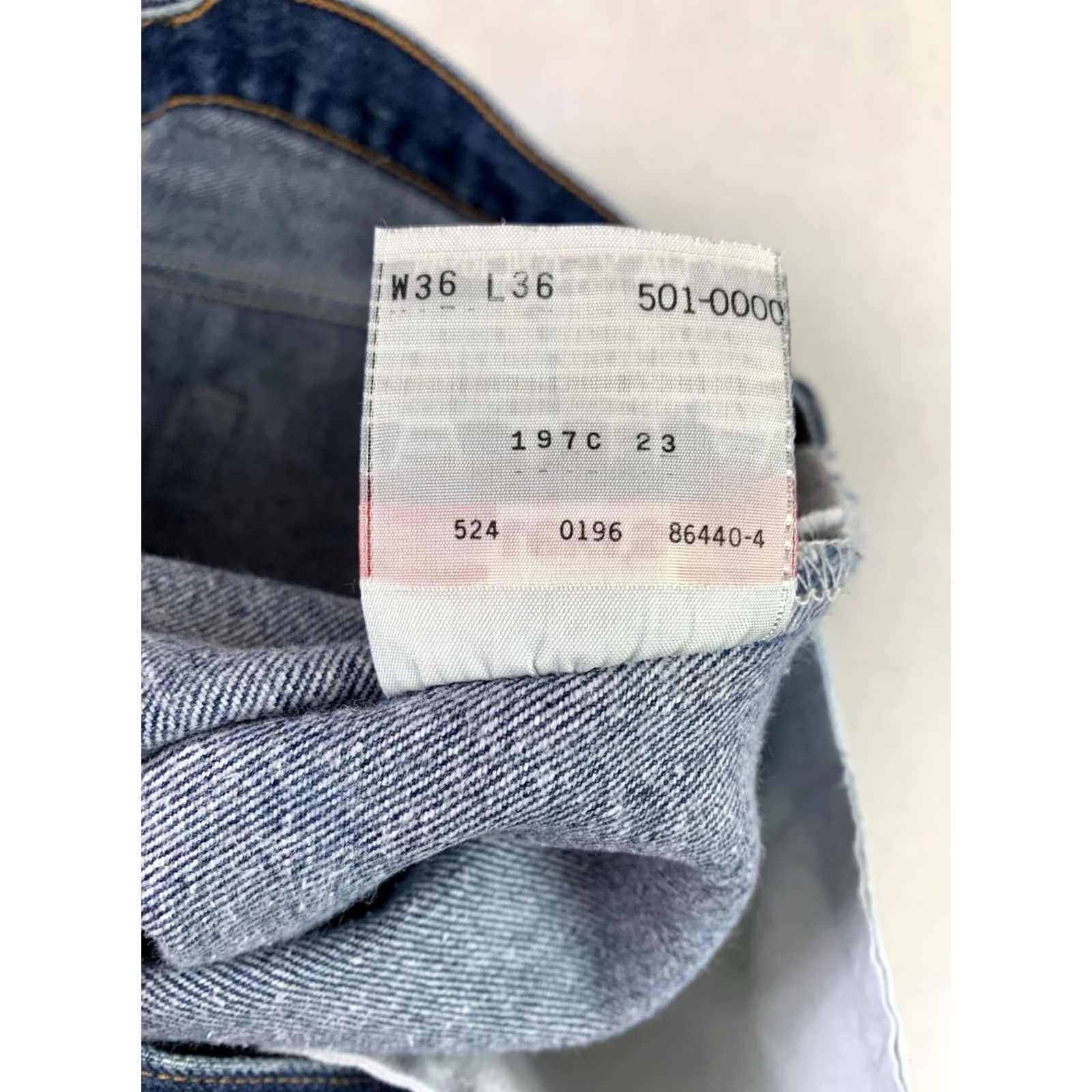 Levi's Levis 501 Jeans USA Blue Button Fly Mens 1990 vtg 36x36 (Fits 34x32) Made in Size US 34 / EU 50 - 4 Thumbnail