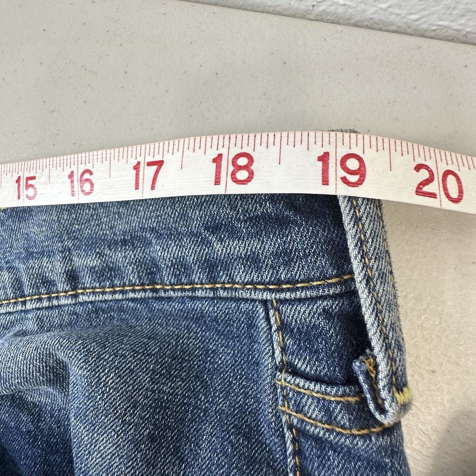 Levi's Levis 514 Straight Leg Men's 38x32 Medium Wash Blue jeans Size US 38 / EU 54 - 3 Thumbnail
