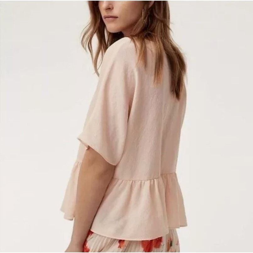 Aritzia EUC Wilfred Aritzia Light Pink S/S Macee Peplum Blouse XXS Size XXS / US 00 / IT 34 - 2 Thumbnail