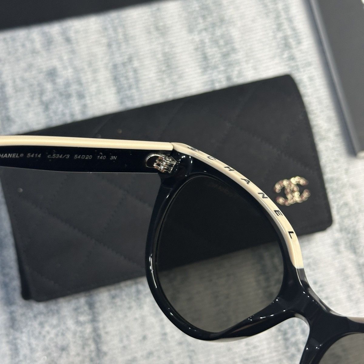 Chanel CHANEL 0CH5414 C534/3 SUNGLASSES Size ONE SIZE - 7 Thumbnail