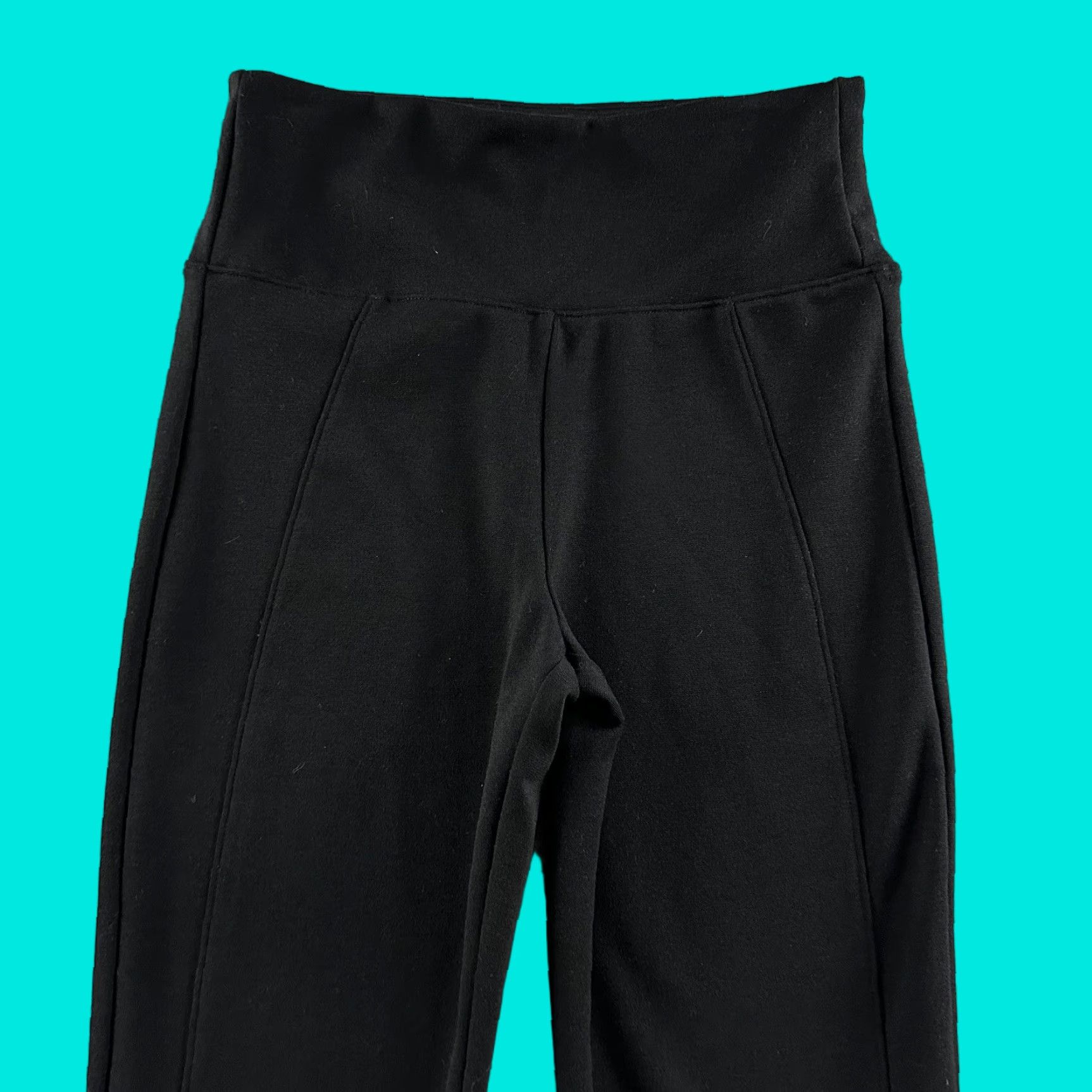 Spanx Spanx Women's Black Mid Rise Ankle Leggings Size Small User: Spanx Women's Black Mid Rise Ankle Leggings Size Small Size 28" / US 6 / IT 42 - 1 Thumbnail