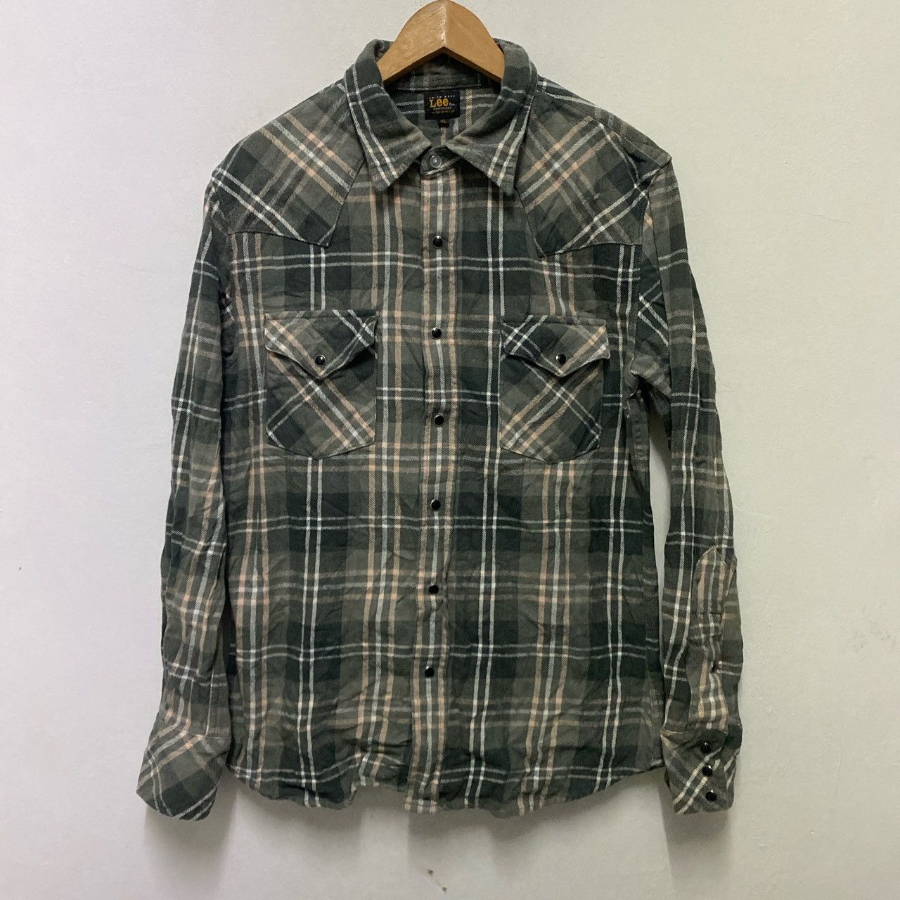 Lee work clothes Edwin distressed flannel