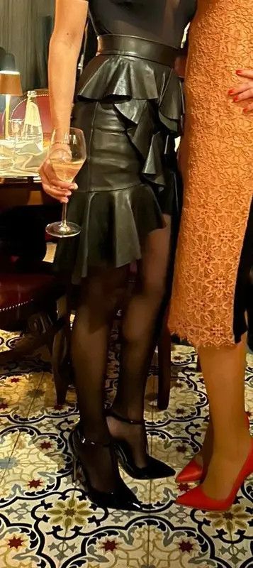 Balmain Resort 2015 black leather mermaid skirt Size 25" / US 0 / IT 36 - 2 Thumbnail