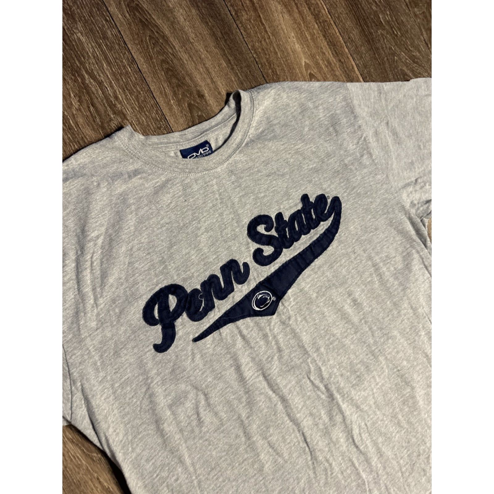 Penn VINTAGE Penn State Nittany Lions 90s Embroidered Grey Blue T-Shirt XL Men Blue 90s Embroidered Penn State Nittany Lions Shirt XL Mens Size US XL / EU 56 / 4 - 4 Thumbnail